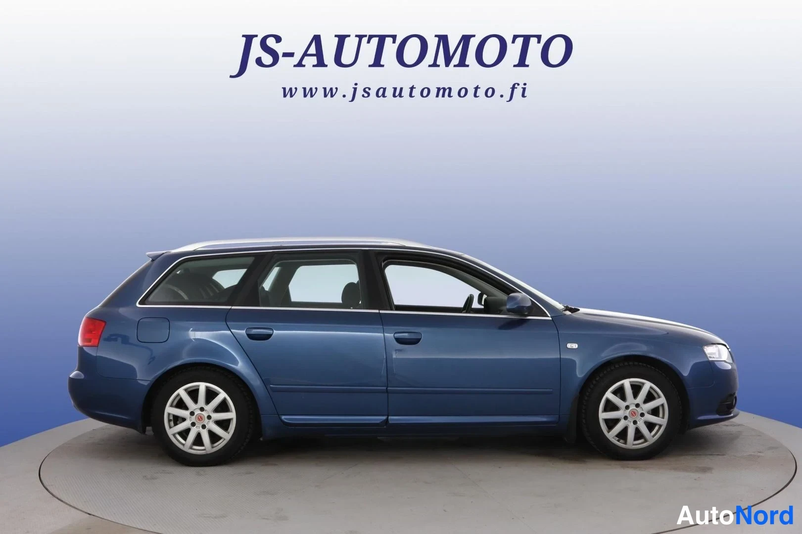 Sininen Audi A4 2008, sivulta, kuva 4