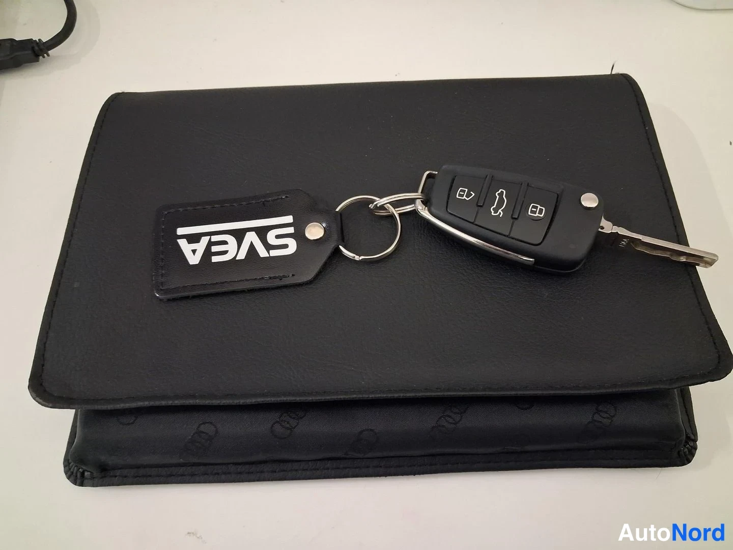 Sininen Audi A4 2008, yksityiskohta, kuva 21
