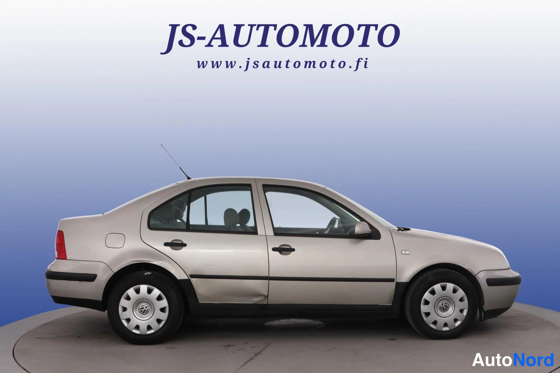 Beige Volkswagen Bora 2004, sivulta, kuva 3