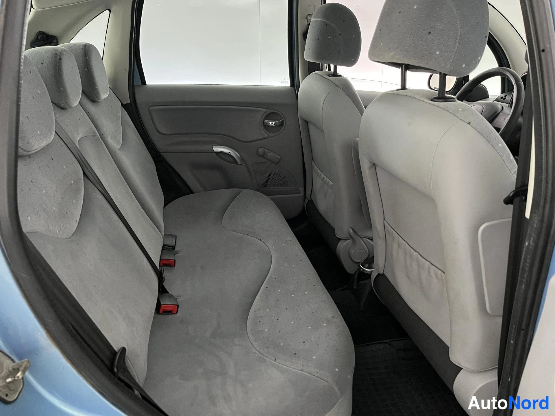 Sininen Citroen C3 2005, takaistuimet, kuva 14