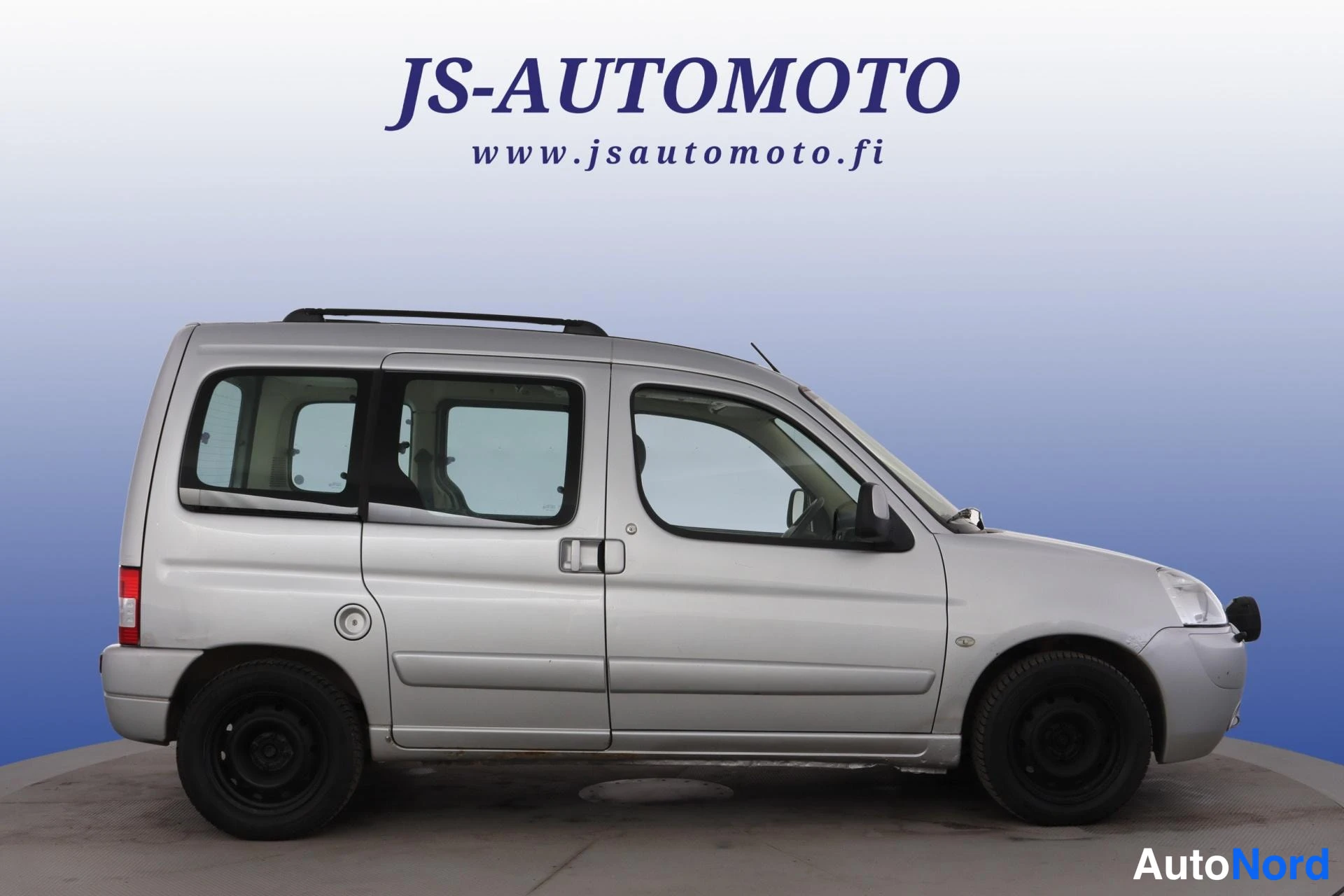 Harmaa Citroen Berlingo 2006, sivulta, kuva 4
