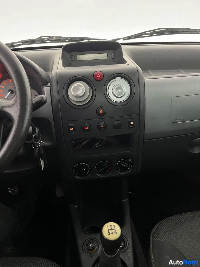 Harmaa Citroen Berlingo 2006, yksityiskohta, kuva 14