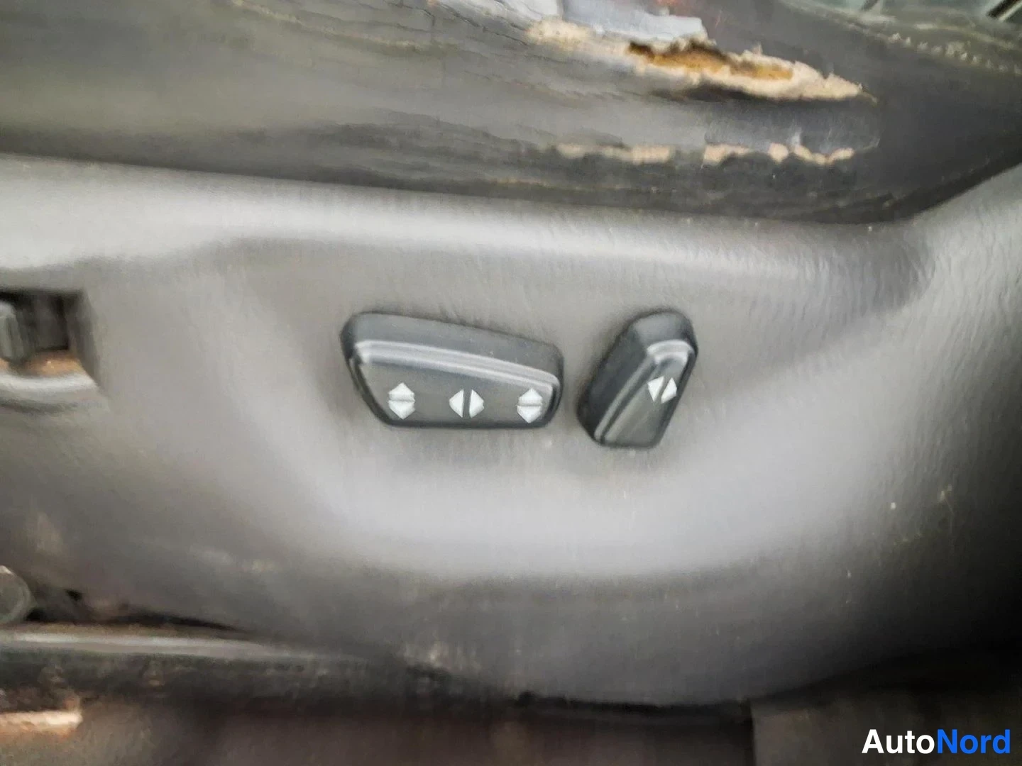 Svart Jeep Grand Cherokee 2000, detalj, bild 18