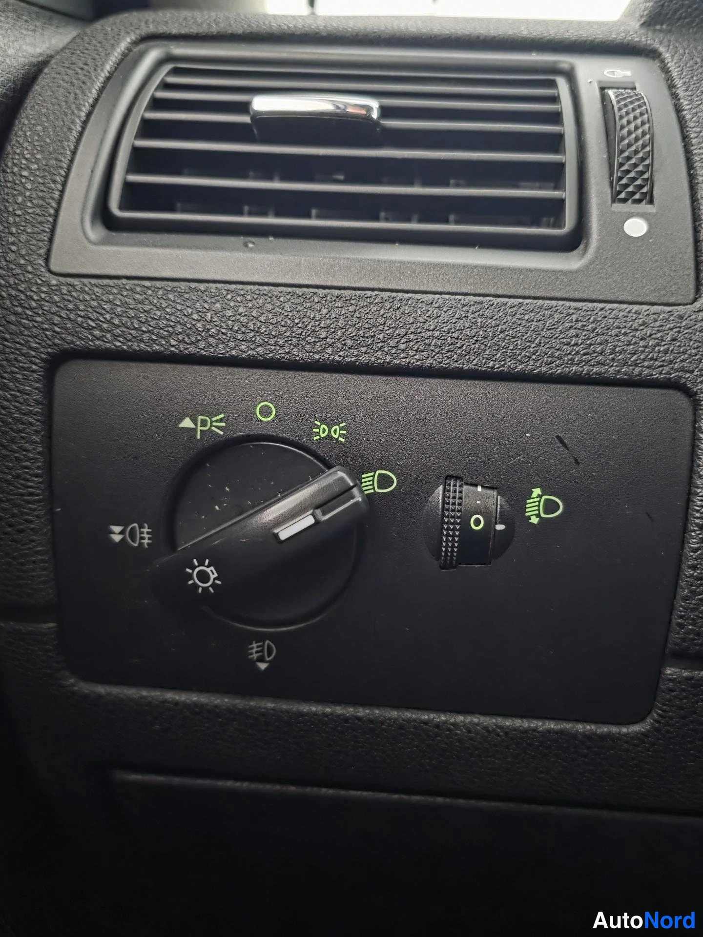 Sininen Ford Mondeo 2005, yksityiskohta, kuva 18