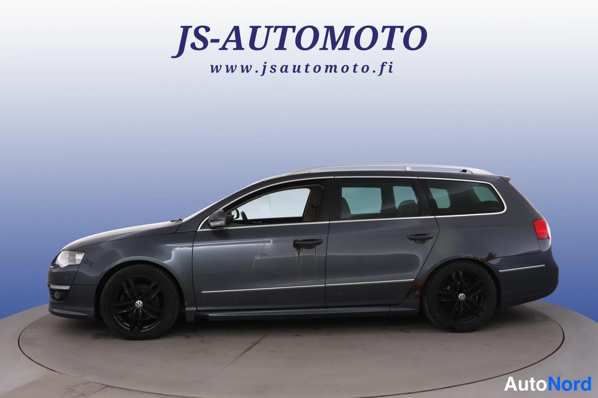 Harmaa Volkswagen Passat 2010, sivulta, kuva 4