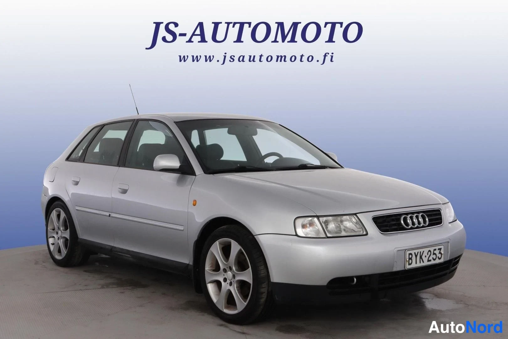 Harmaa Audi A3 2000, etuviisto, keula oikealle, kuva 2