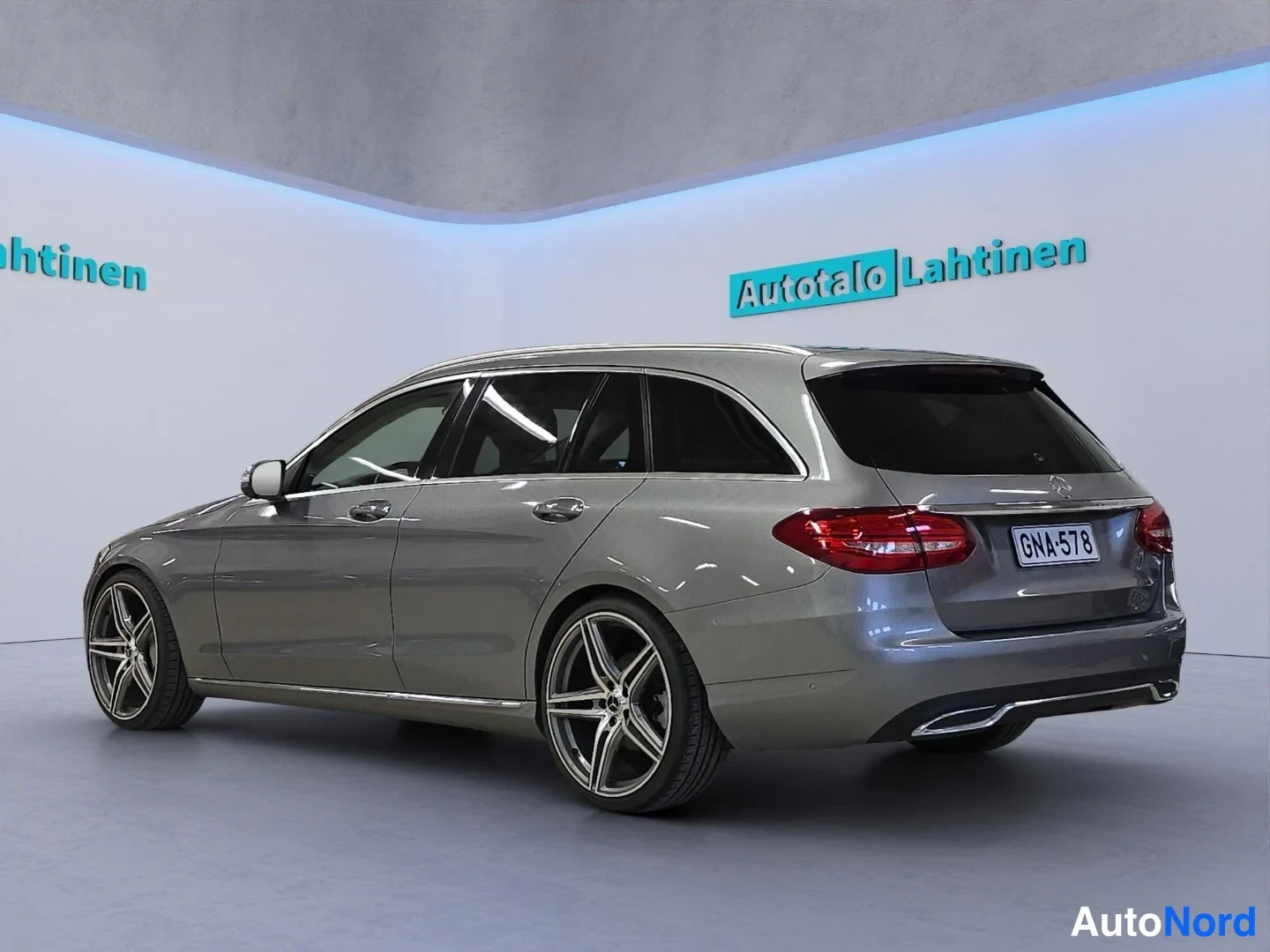 Hopea Mercedes-Benz C 250 BlueTEC 2015, takaviisto, kuva 6