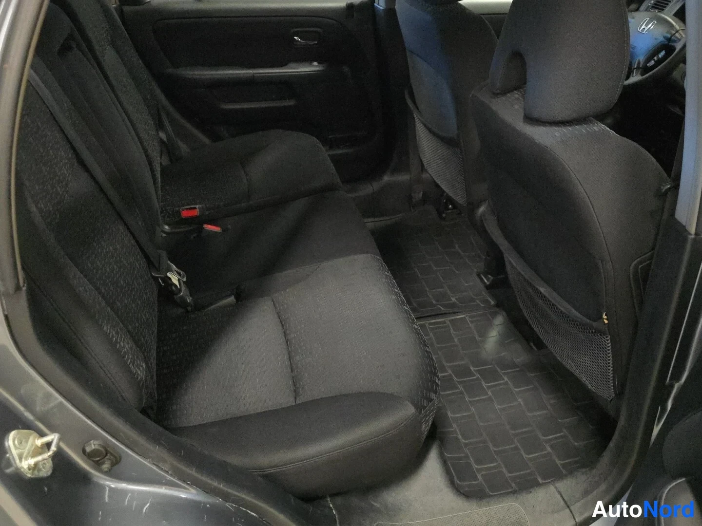 Harmaa Honda CR-V 2005, takaistuimet, kuva 13