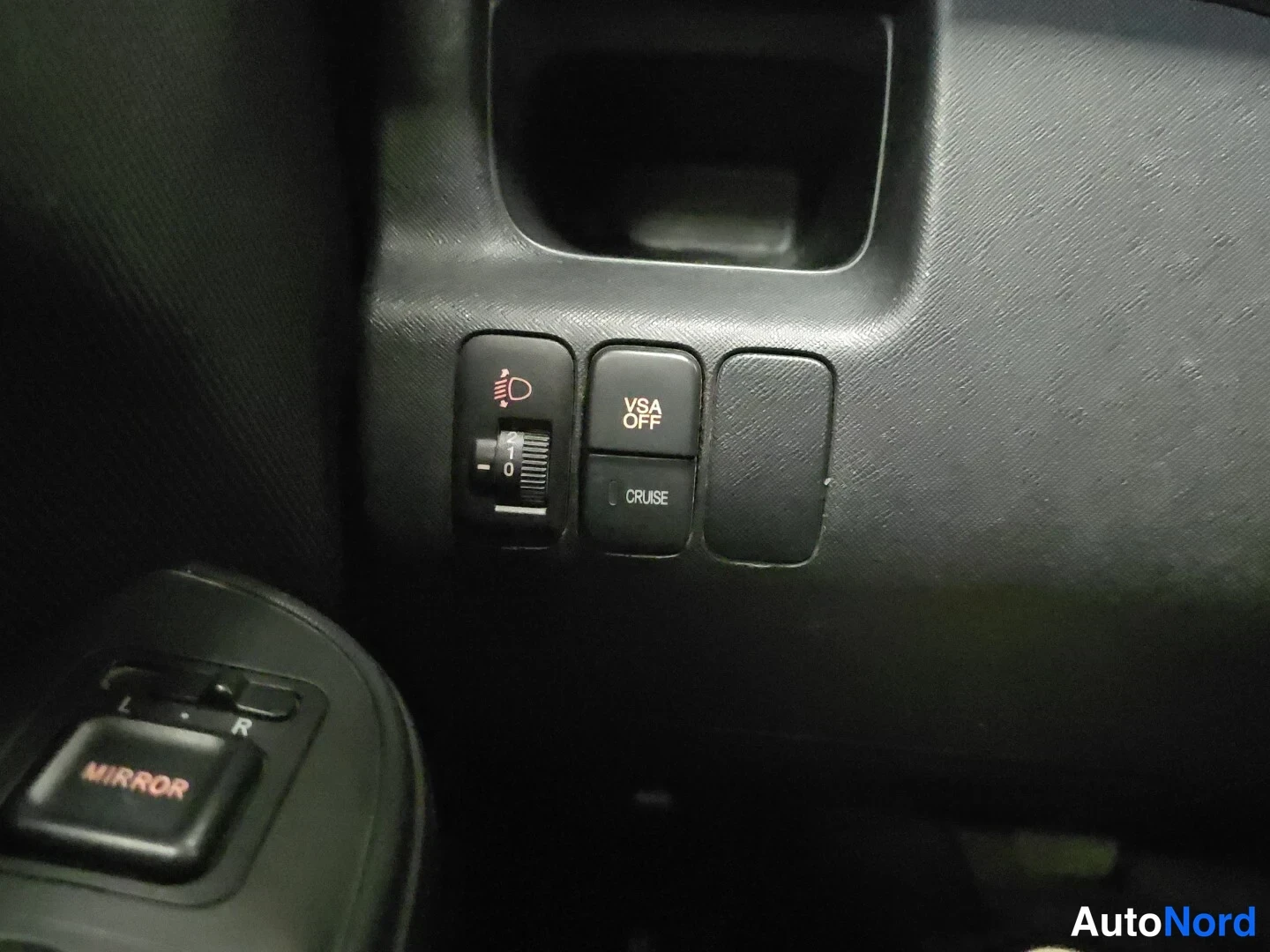 Harmaa Honda CR-V 2005, yksityiskohta, kuva 20