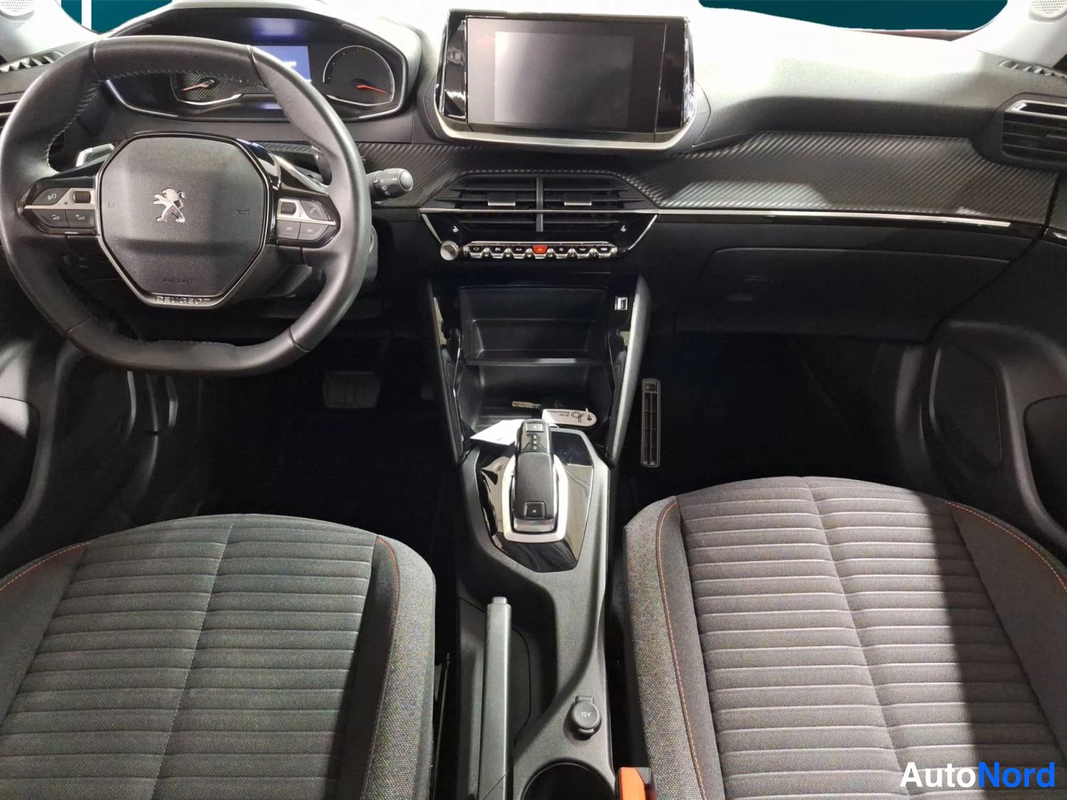 Punainen Peugeot 2008 2021, ohjaamo, kuva 12