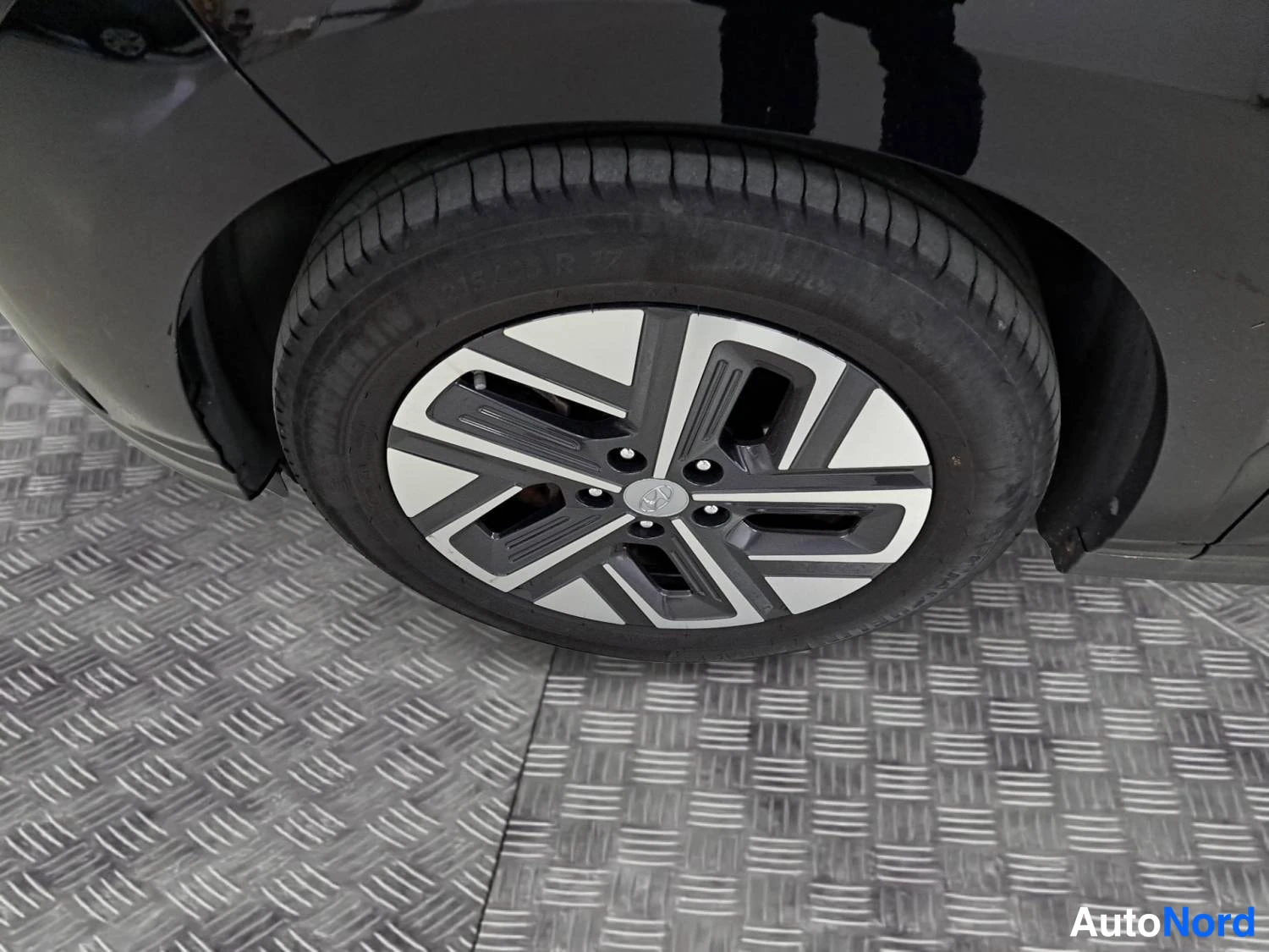 Musta Hyundai Kona electric 2021, yksityiskohta, kuva 16