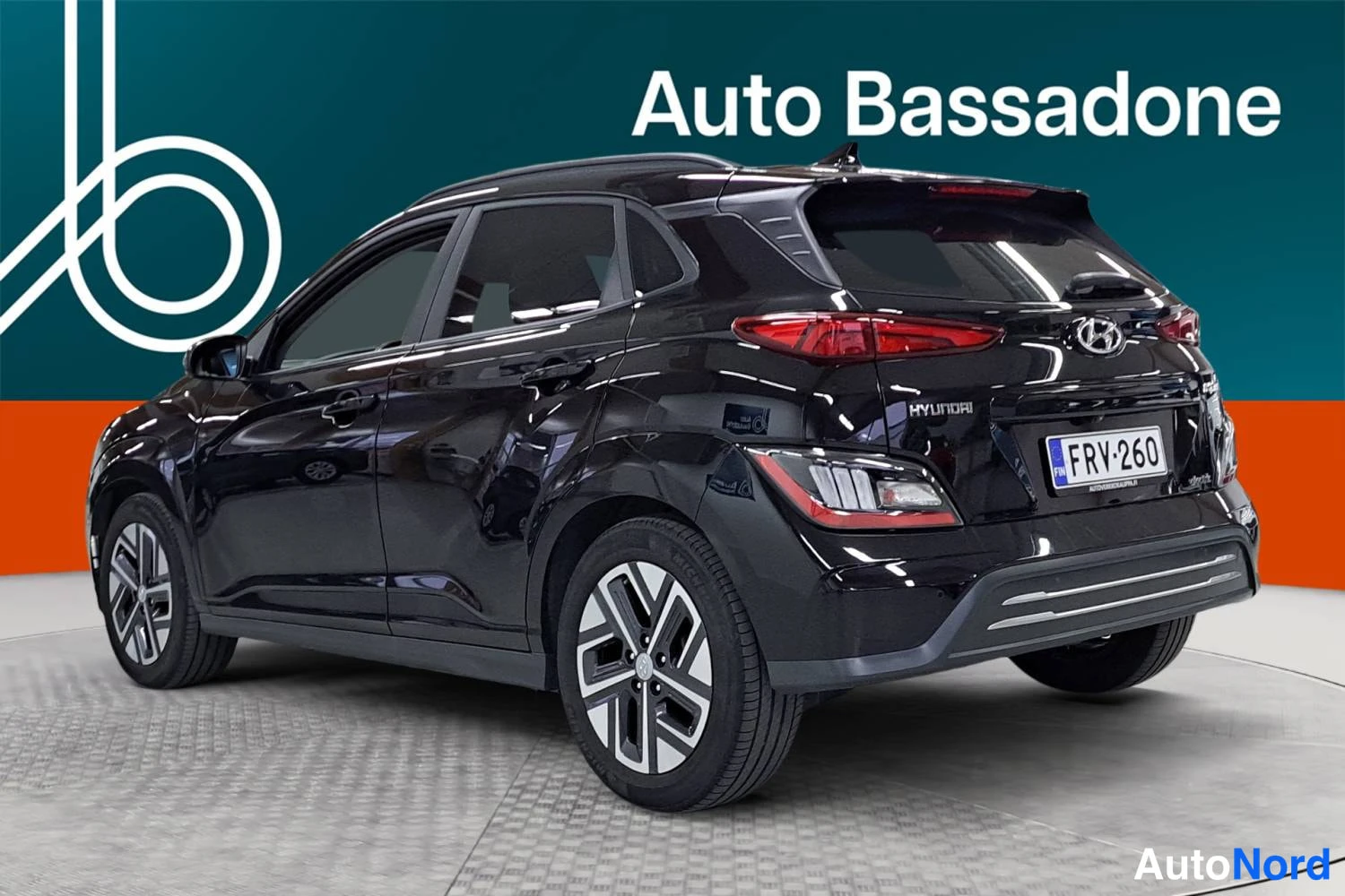 Musta Hyundai Kona electric 2021, takaviisto, kuva 6