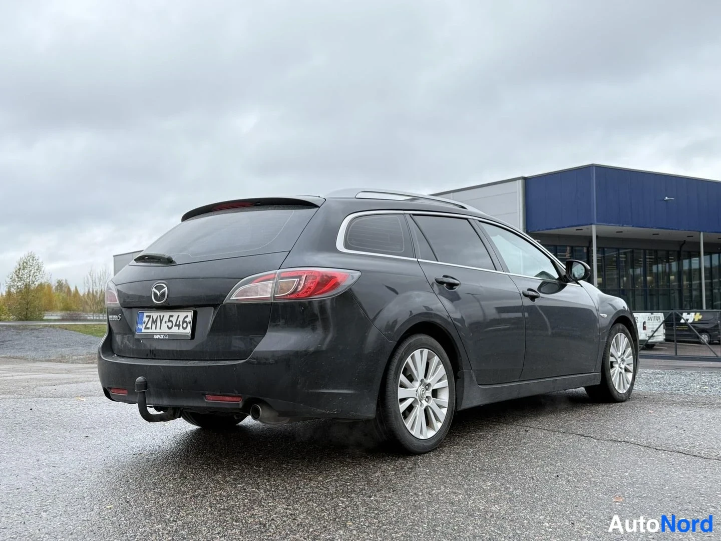 Musta Mazda 6 2009, takaviisto, kuva 4