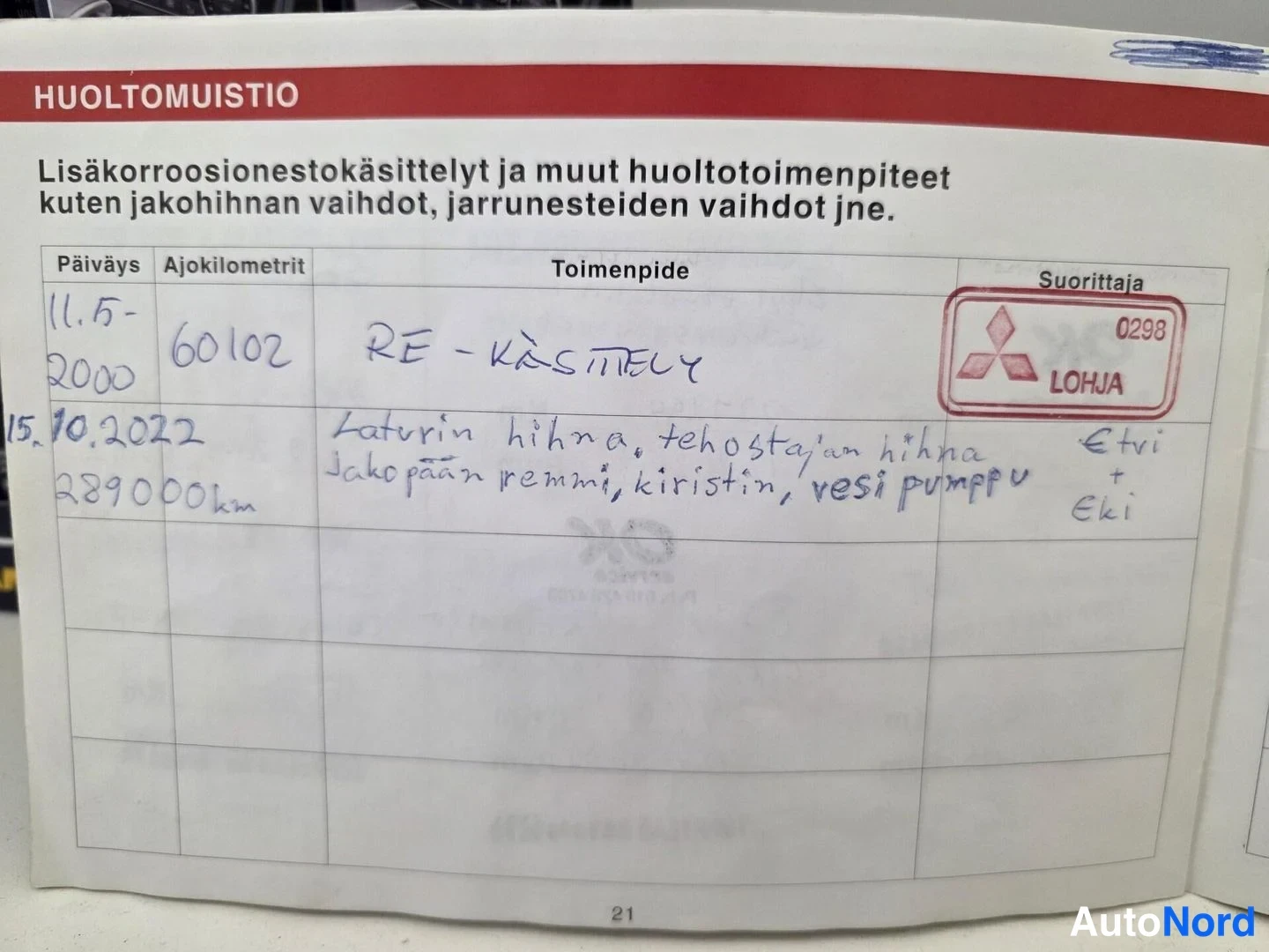 Röd Mitsubishi Carisma 1997, dokument, bild 22