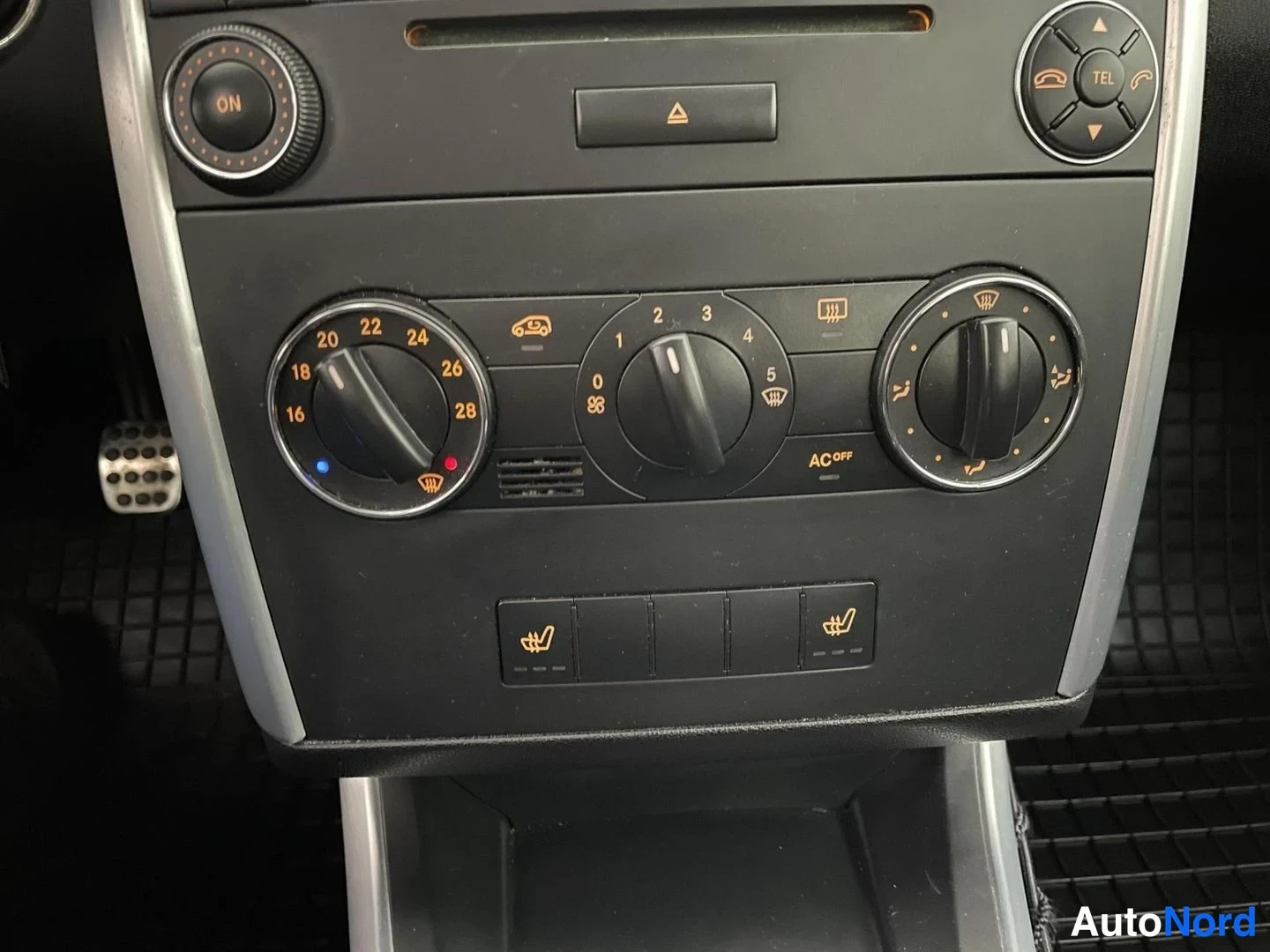 Sininen Mercedes-Benz B 200 2005, yksityiskohta, kuva 18