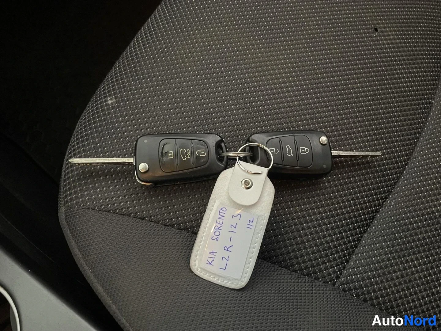 Musta Kia Sorento 2010, yksityiskohta, kuva 22