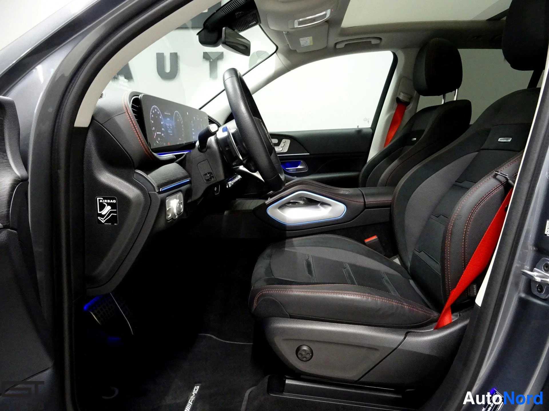 Grey Mercedes-Benz GLE 53 2024, cockpit, photo 14