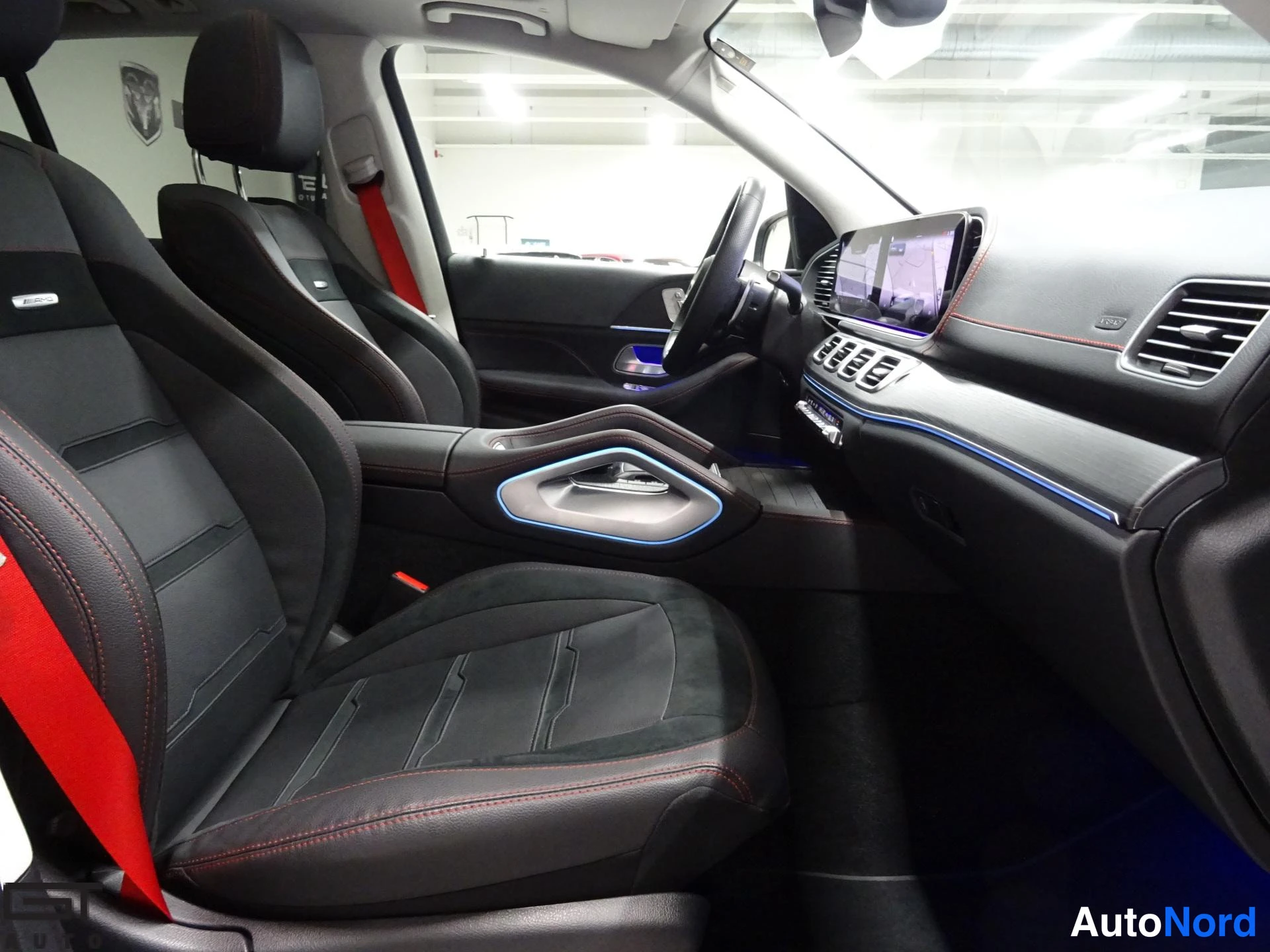 Grey Mercedes-Benz GLE 53 2024, cockpit, photo 17