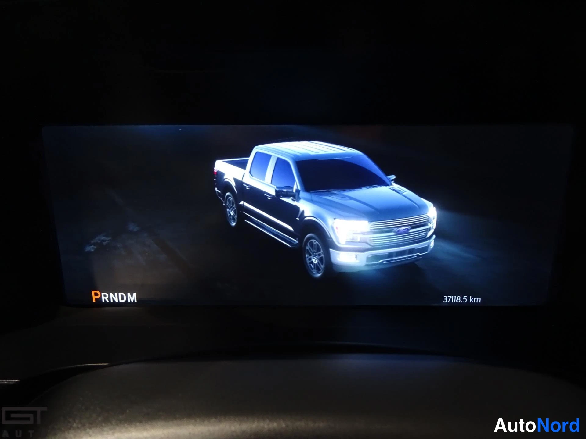 Musta Ford F-150 2023, yksityiskohta, kuva 26