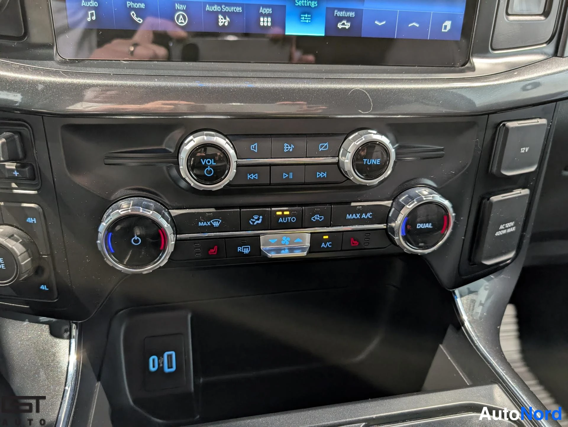 Musta Ford F-150 2023, yksityiskohta, kuva 24