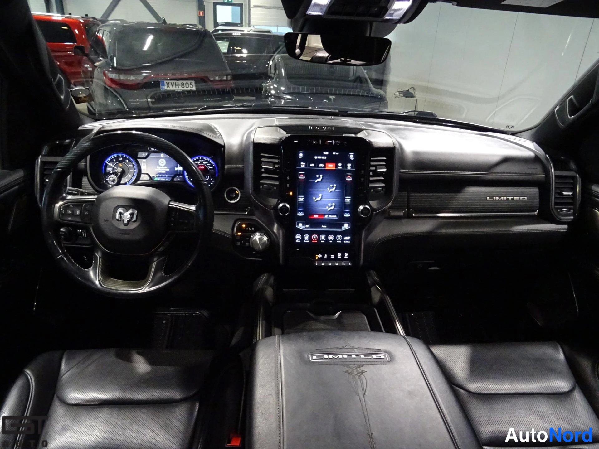 Black Dodge Ram 2021, cockpit, photo 12