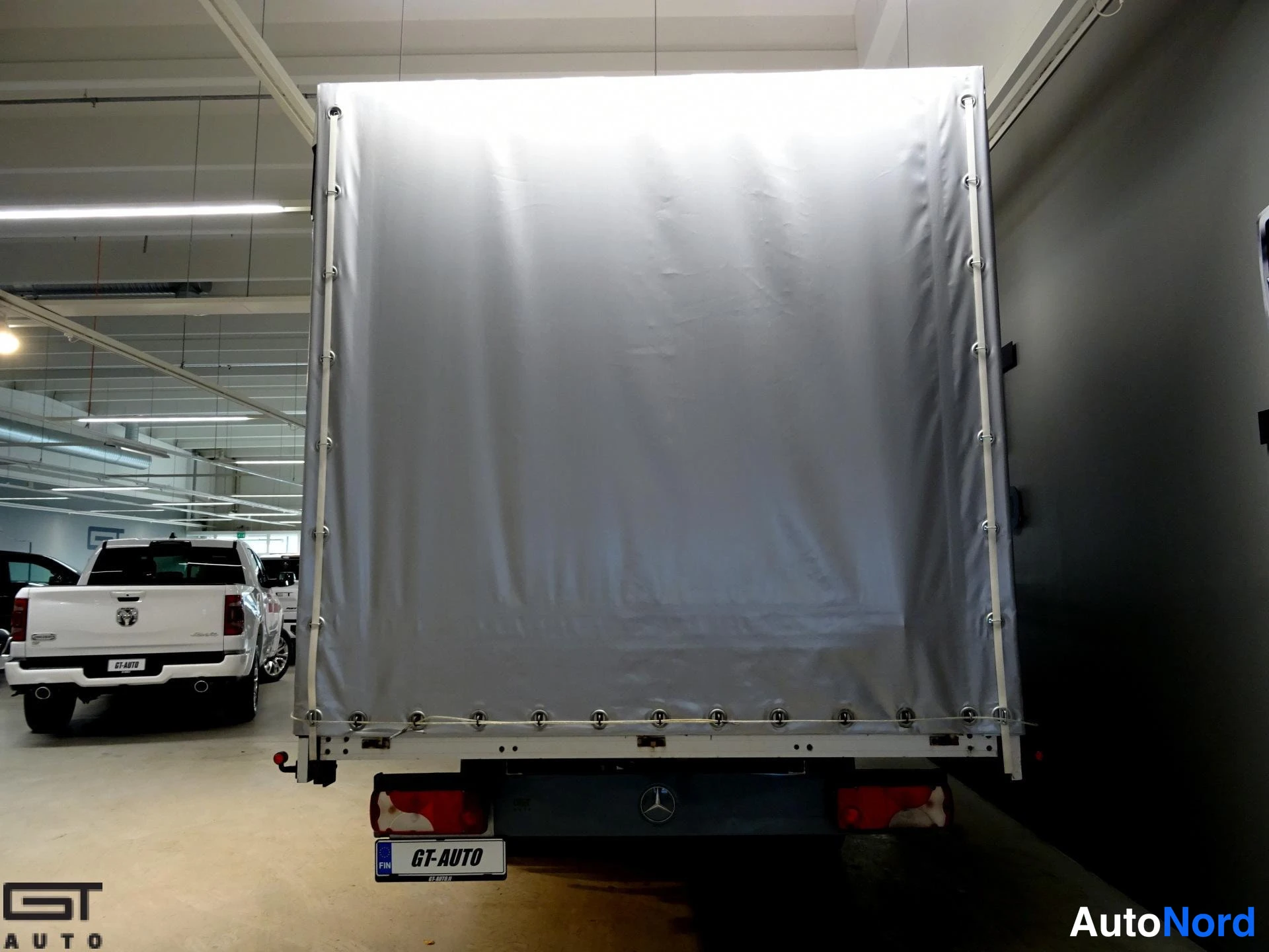 Harmaa Mercedes-Benz Sprinter 2022, takaa, kuva 7