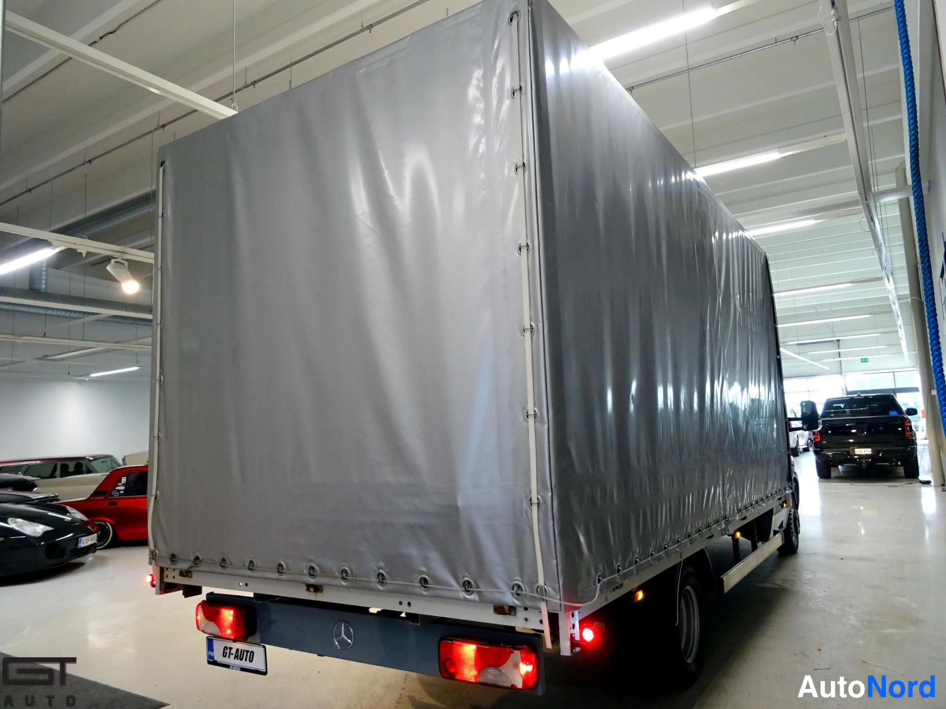 Harmaa Mercedes-Benz Sprinter 2022, takaviisto, kuva 6