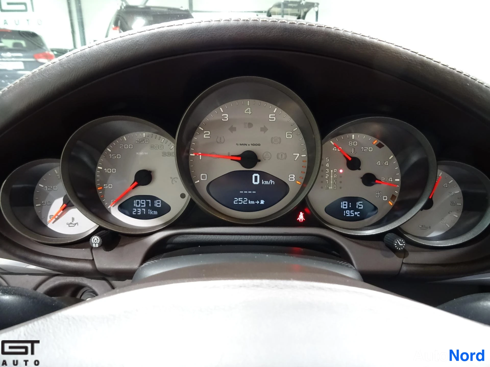 Sininen Porsche 911 2005, yksityiskohta, kuva 19