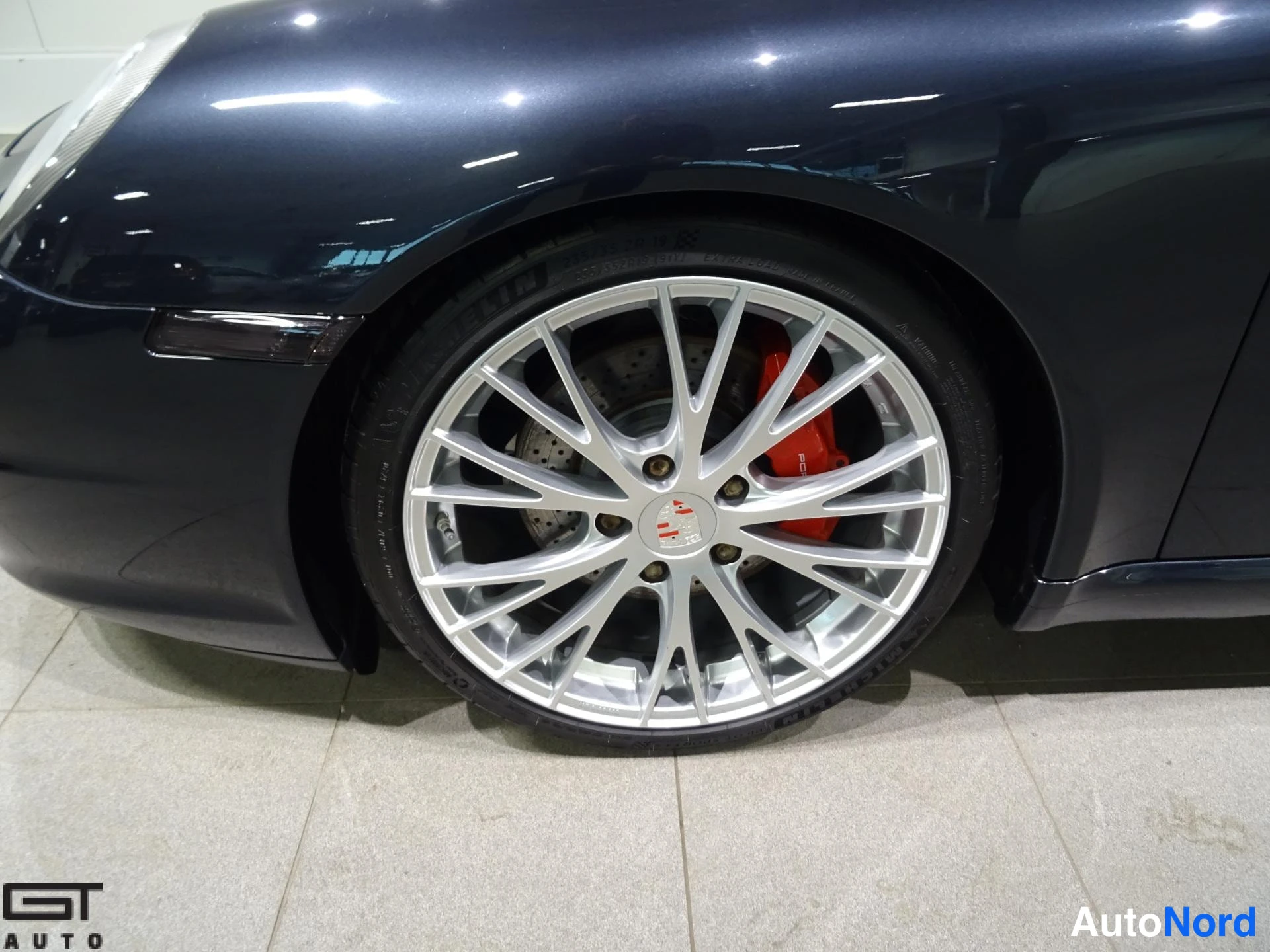 Sininen Porsche 911 2005, yksityiskohta, kuva 23