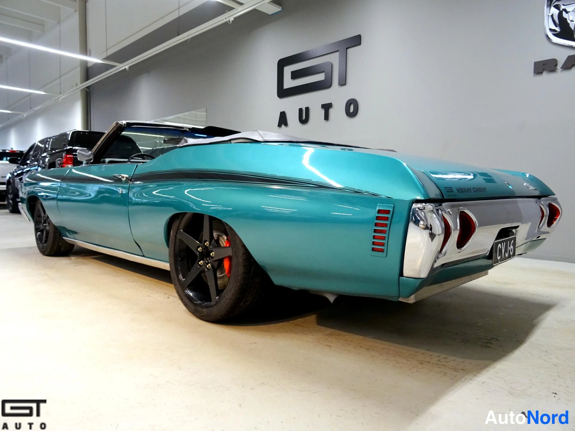 Turkoosi Chevrolet Chevelle 1971, takaviisto, kuva 18