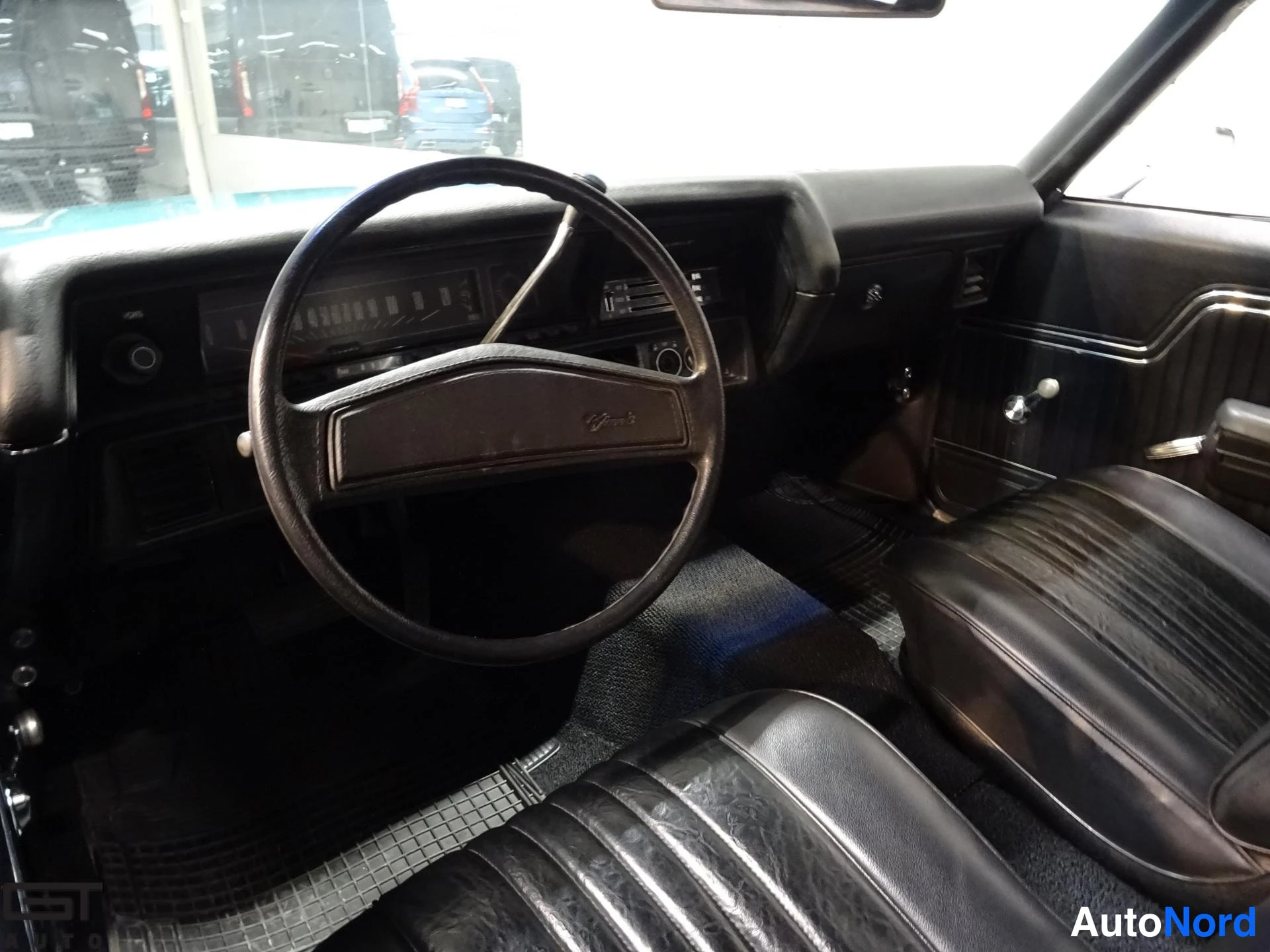 Turkoosi Chevrolet Chevelle 1971, ohjaamo, kuva 21