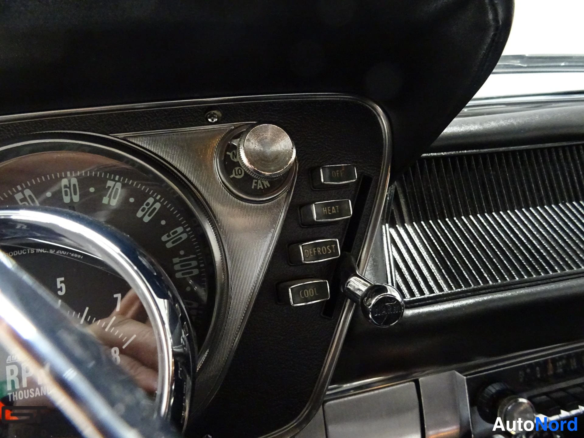 Copper Plymouth Fury 1963, detail, photo 27