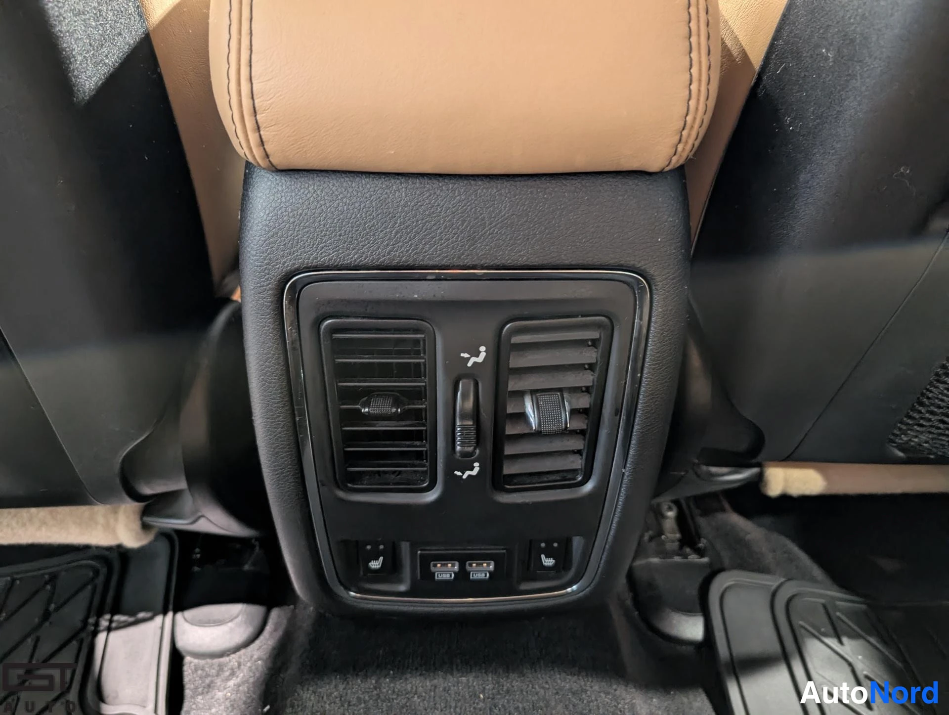 Musta Dodge Durango 2014, yksityiskohta, kuva 23