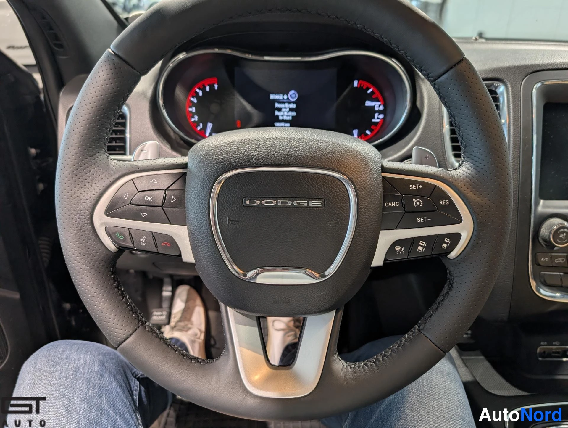Musta Dodge Durango 2014, yksityiskohta, kuva 29