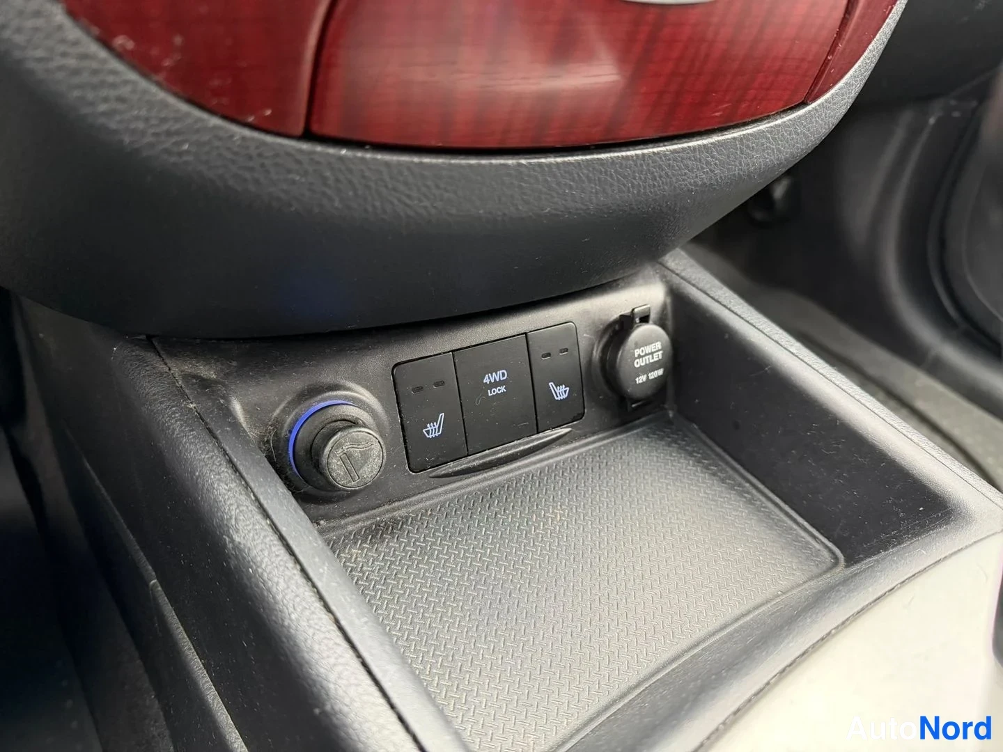 Harmaa Hyundai Santa Fe 2006, yksityiskohta, kuva 16