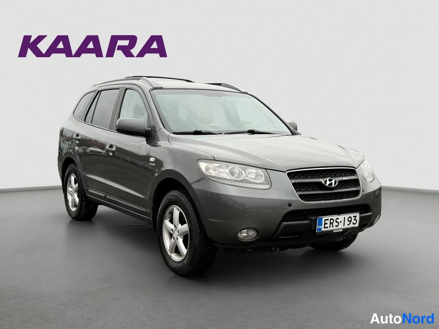 Harmaa Hyundai Santa Fe 2006, etuviisto, keula oikealle, kuva 3