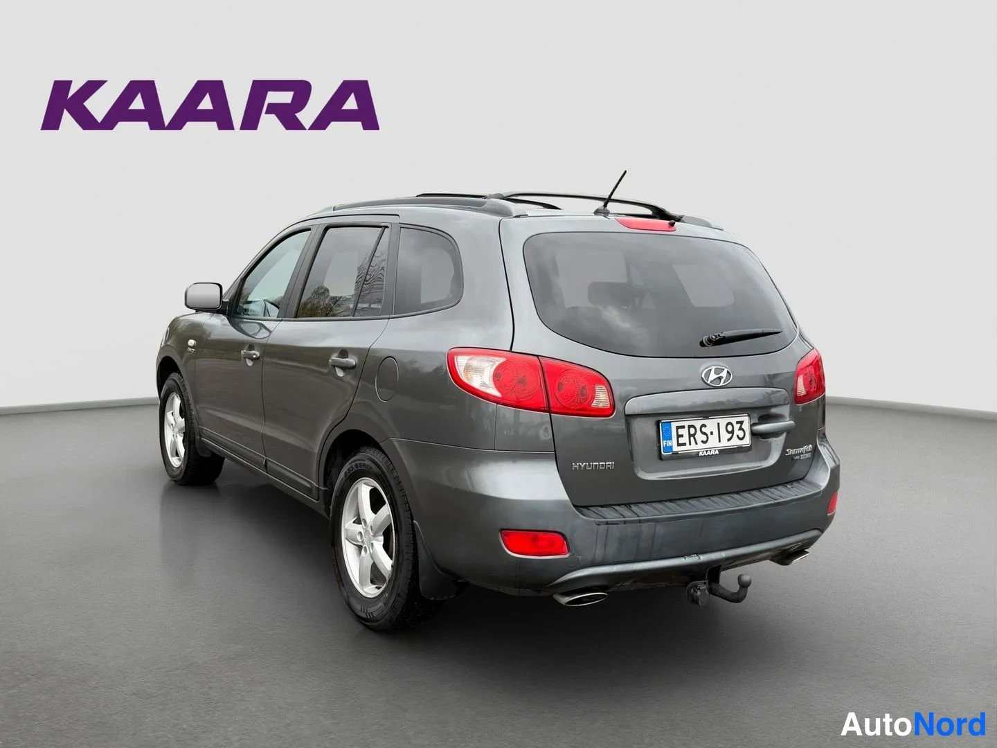 Harmaa Hyundai Santa Fe 2006, takaviisto, kuva 6
