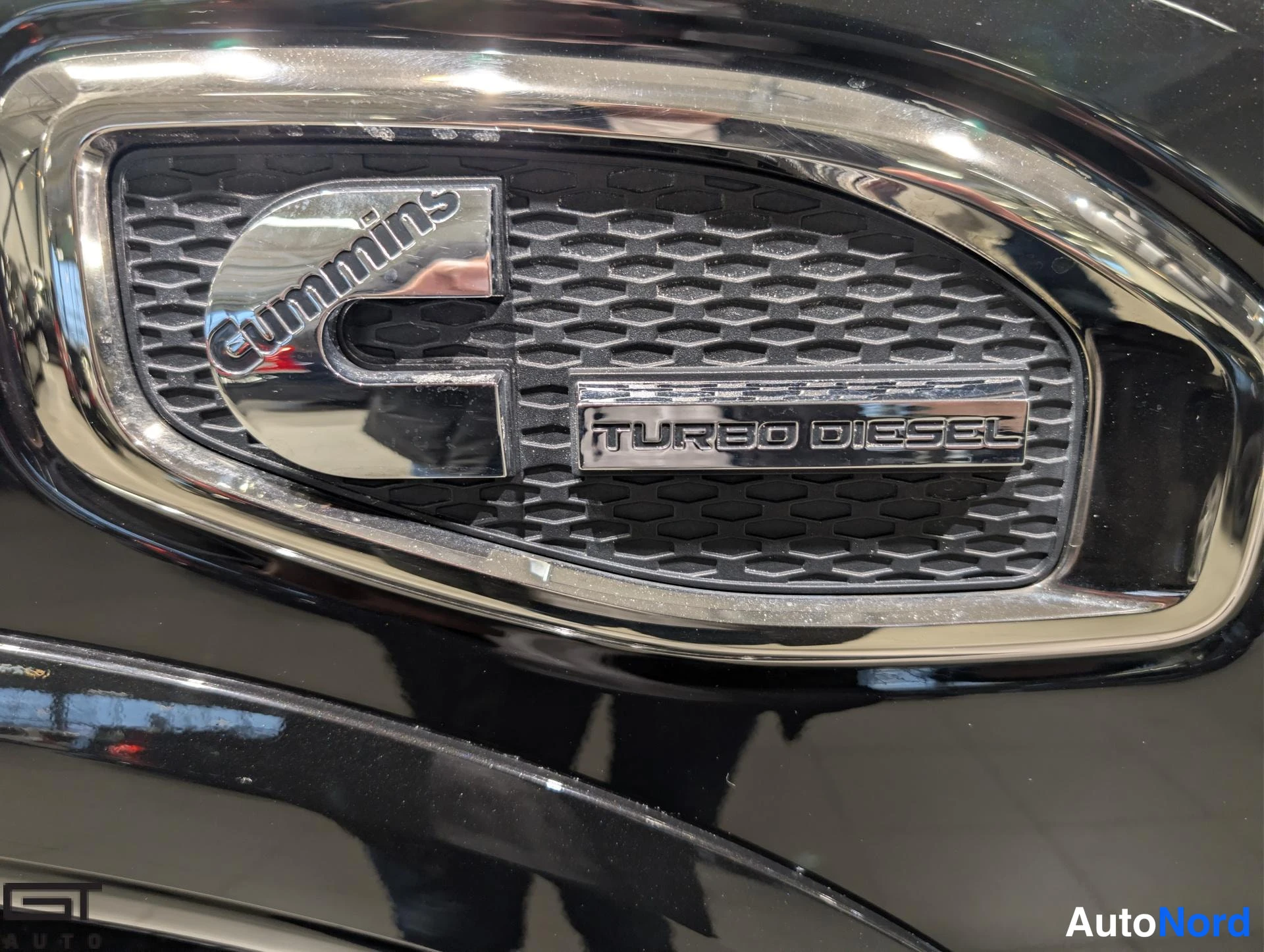 Musta Nissan Titan 2016, yksityiskohta, kuva 26