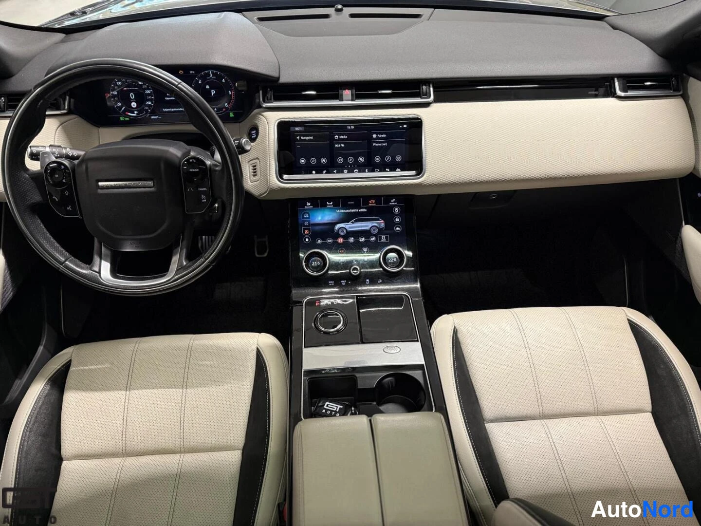 Grey Land Rover Range Rover Velar 2018, cockpit, photo 8