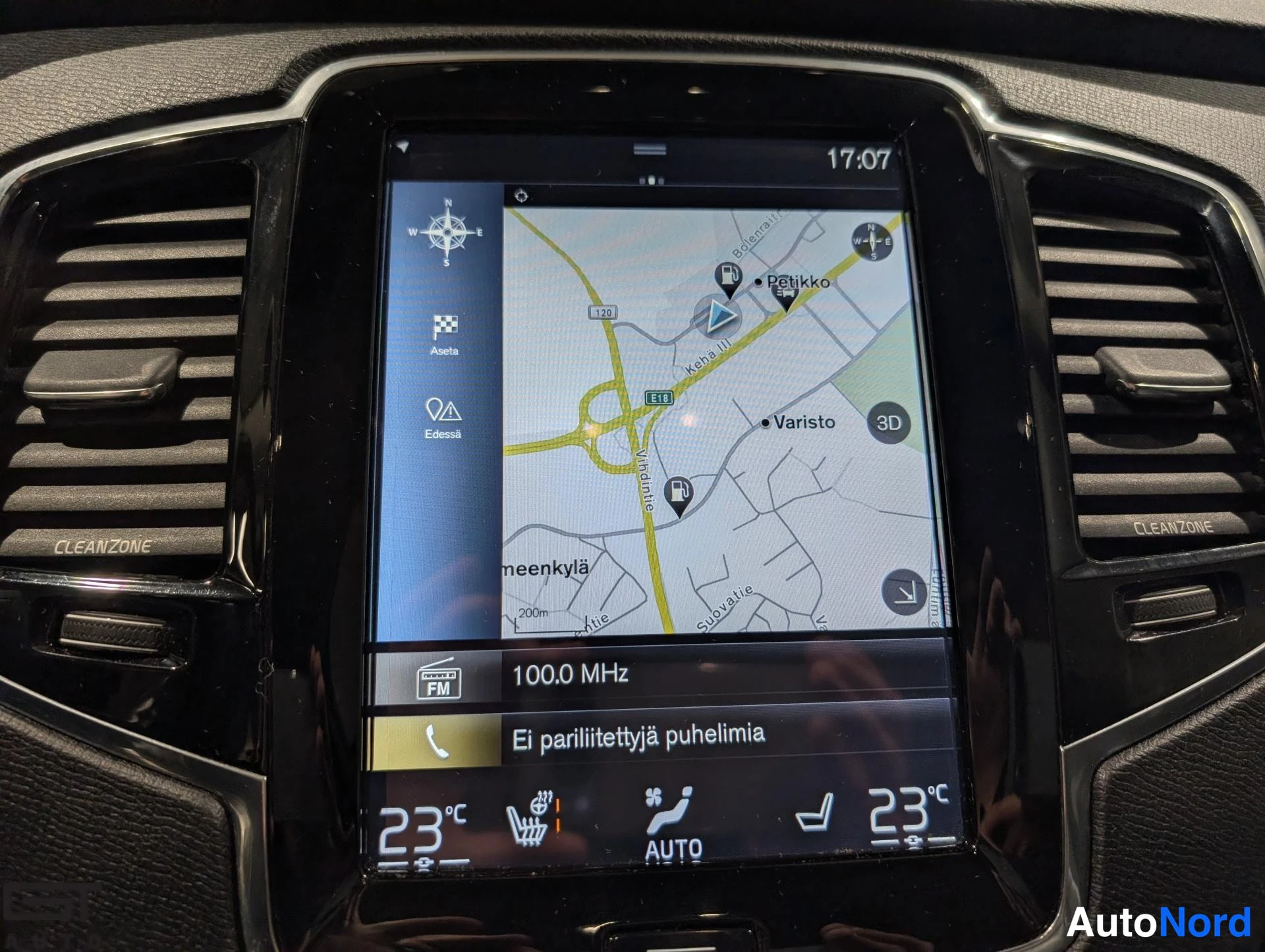 Harmaa Volvo XC90 2015, yksityiskohta, kuva 20