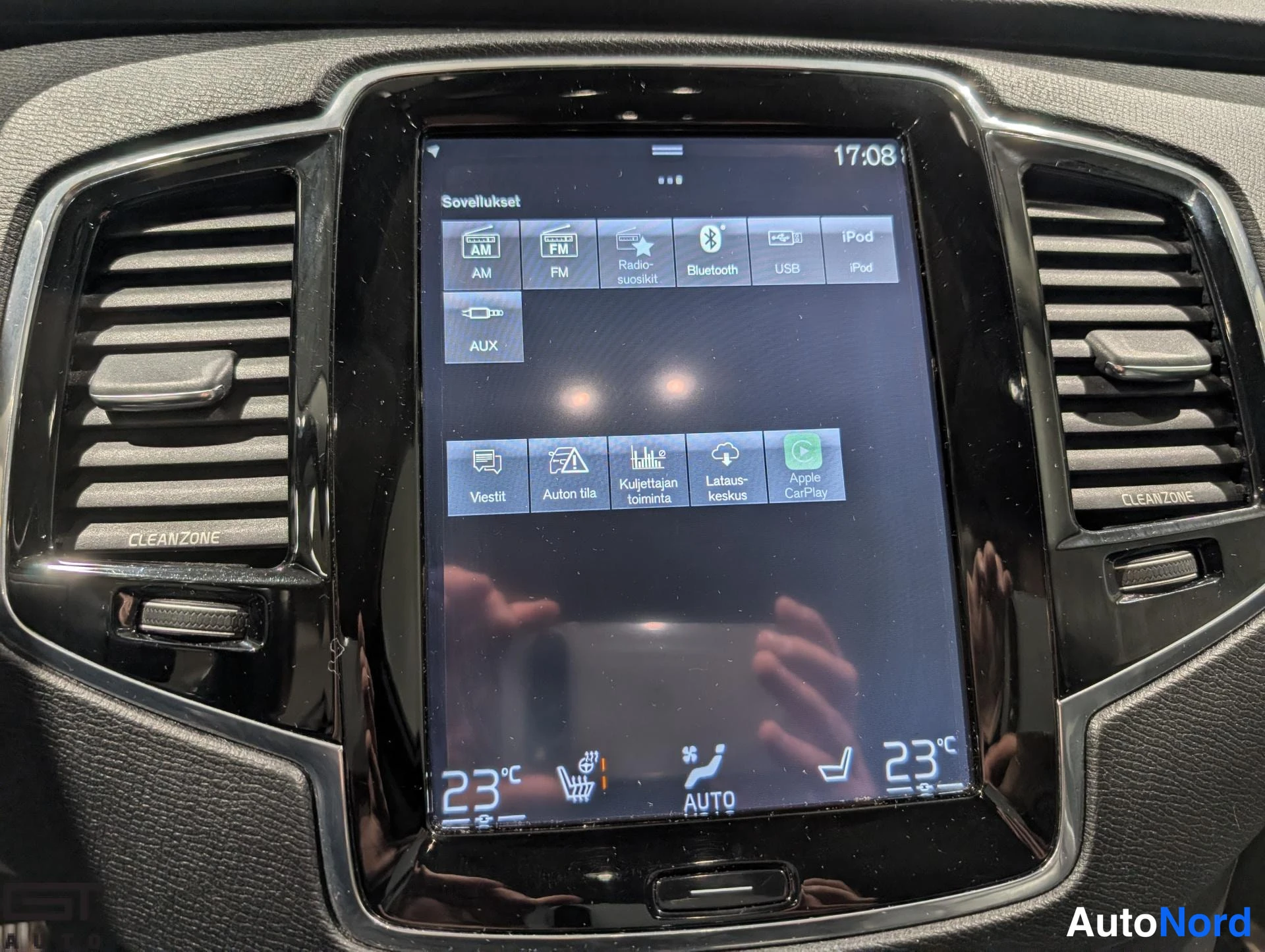 Harmaa Volvo XC90 2015, yksityiskohta, kuva 22