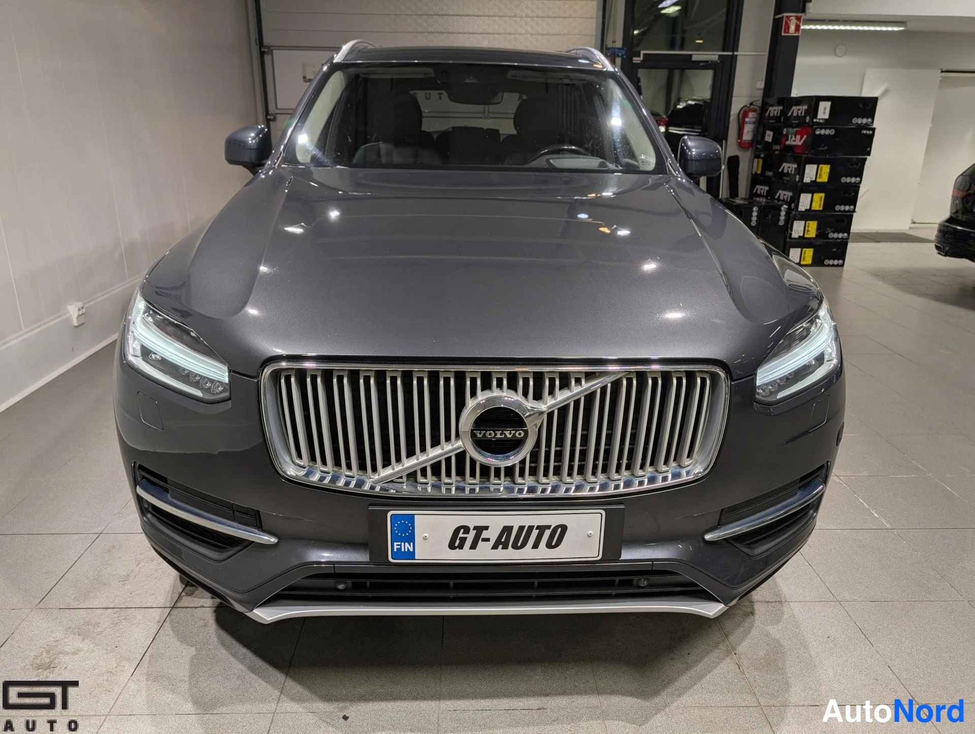 Harmaa Volvo XC90 2015, edestä, kuva 4