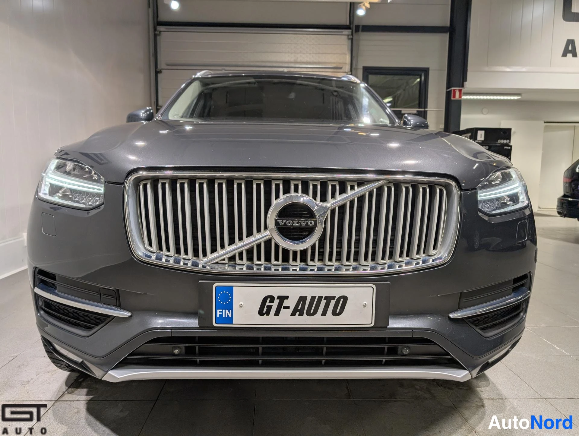 Harmaa Volvo XC90 2015, edestä, kuva 5