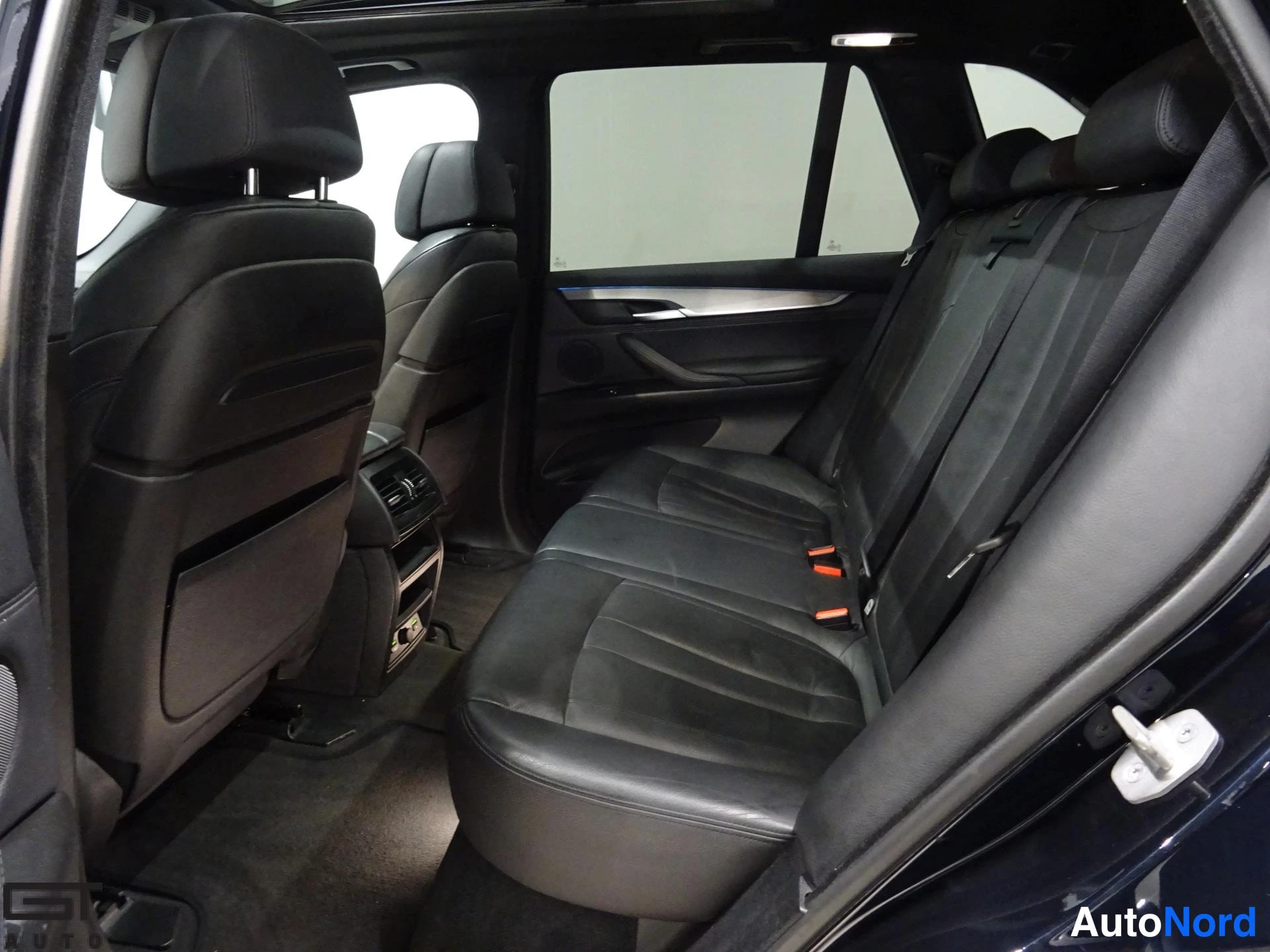 Black BMW X5 2014, rear seats, photo 17