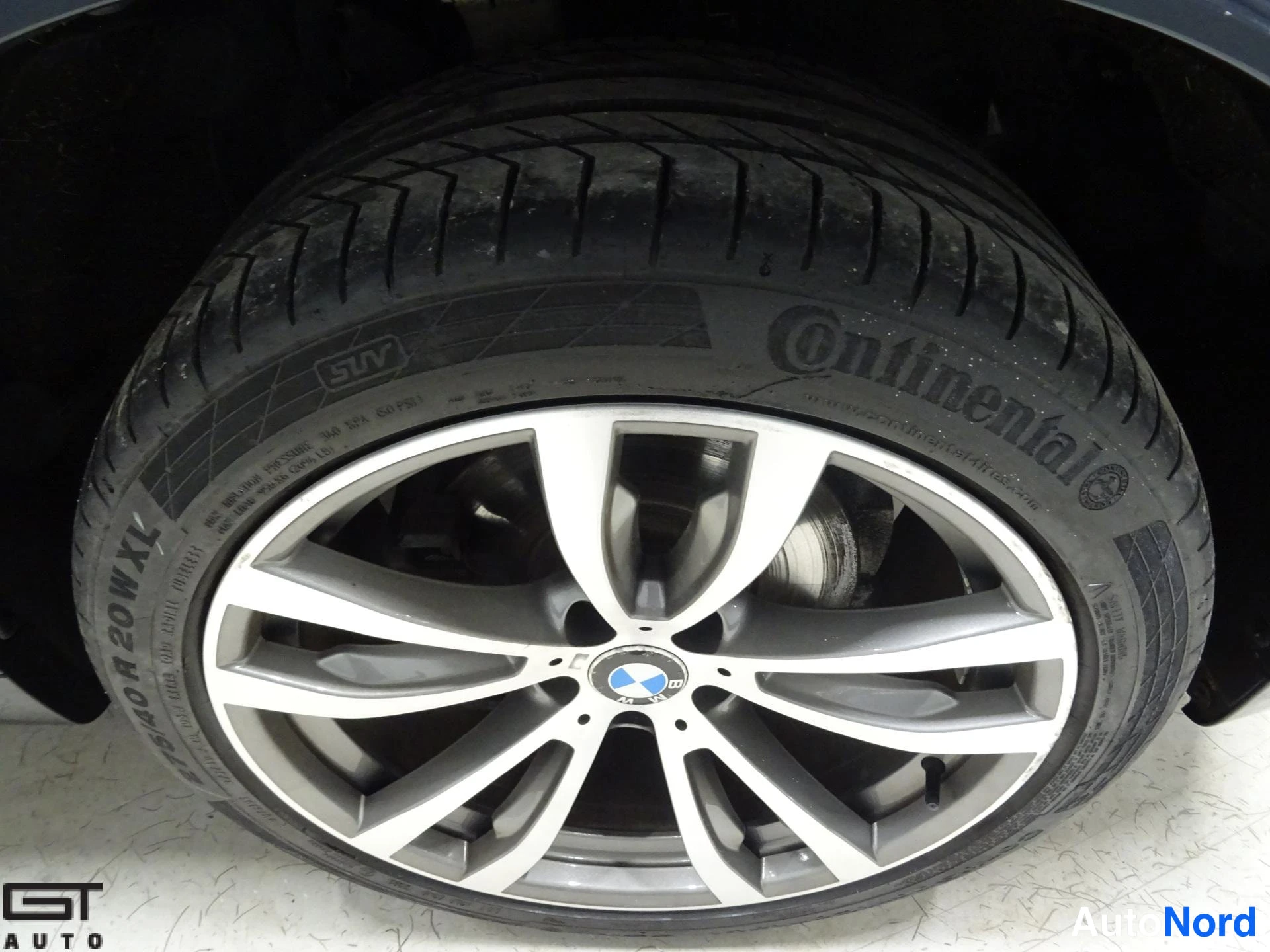 Black BMW X5 2014, detail, photo 27