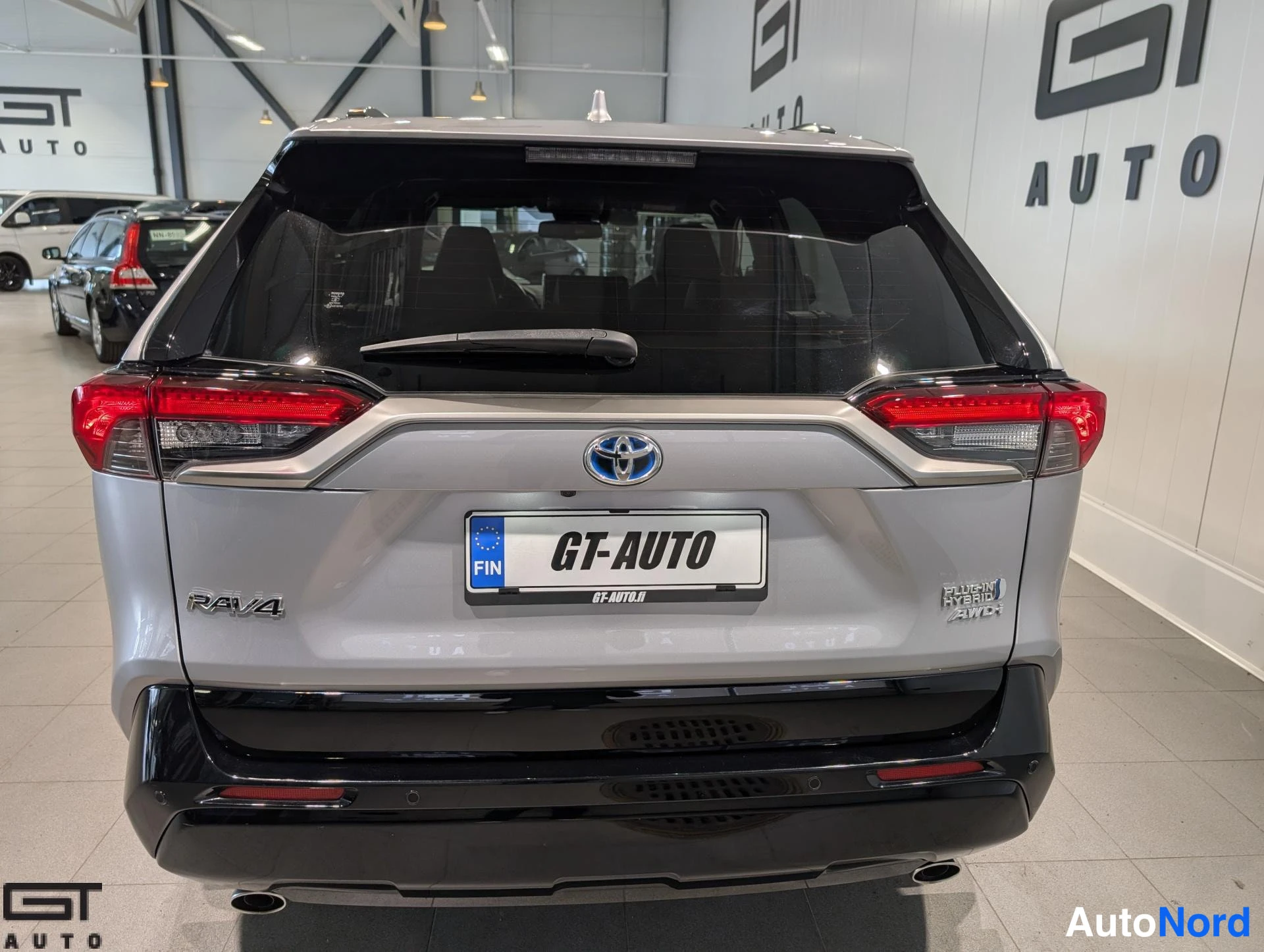 Hopea Toyota RAV4 2021, takaa, kuva 8