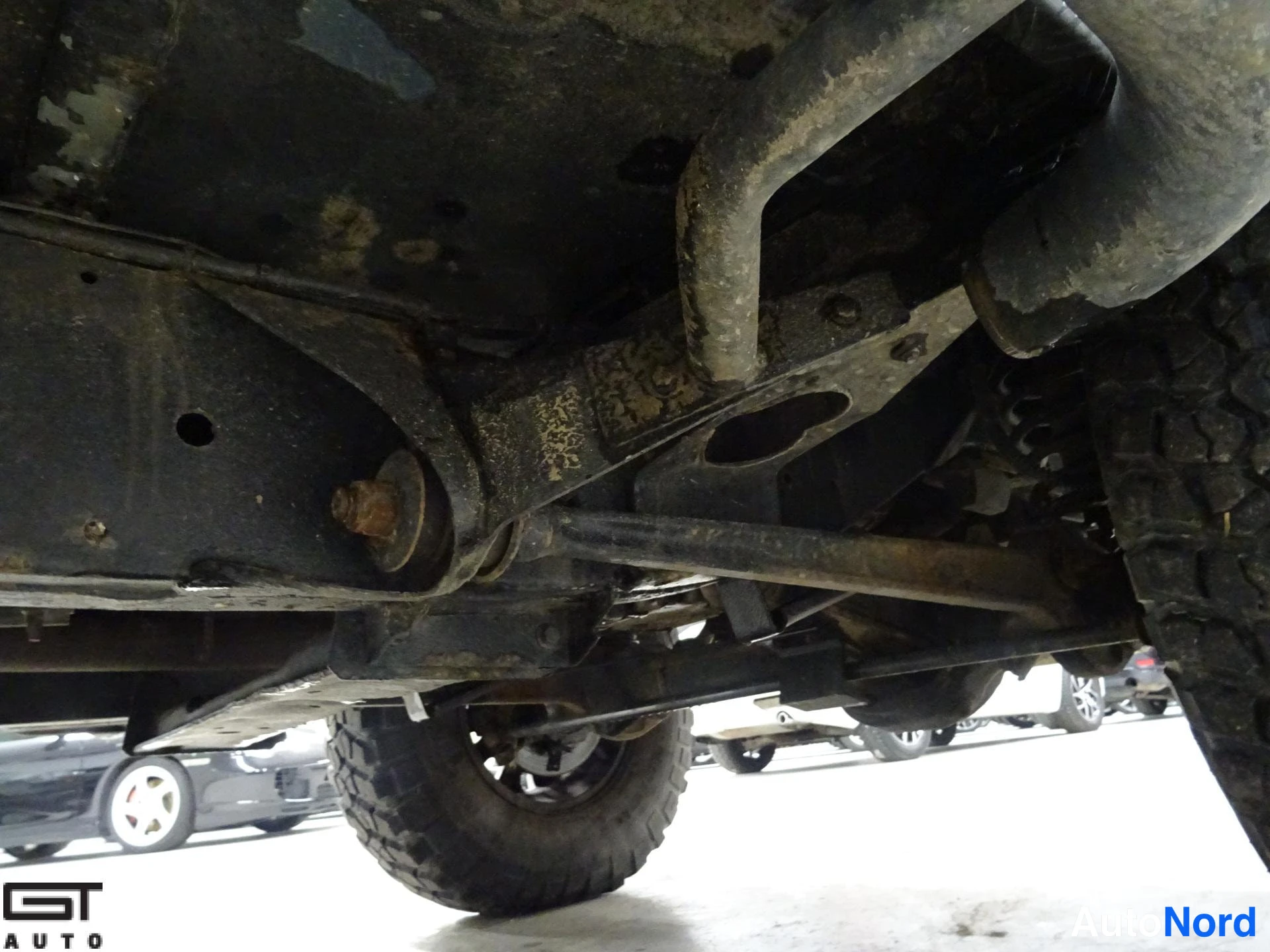 Musta Land Rover Defender 2003, yksityiskohta, kuva 27