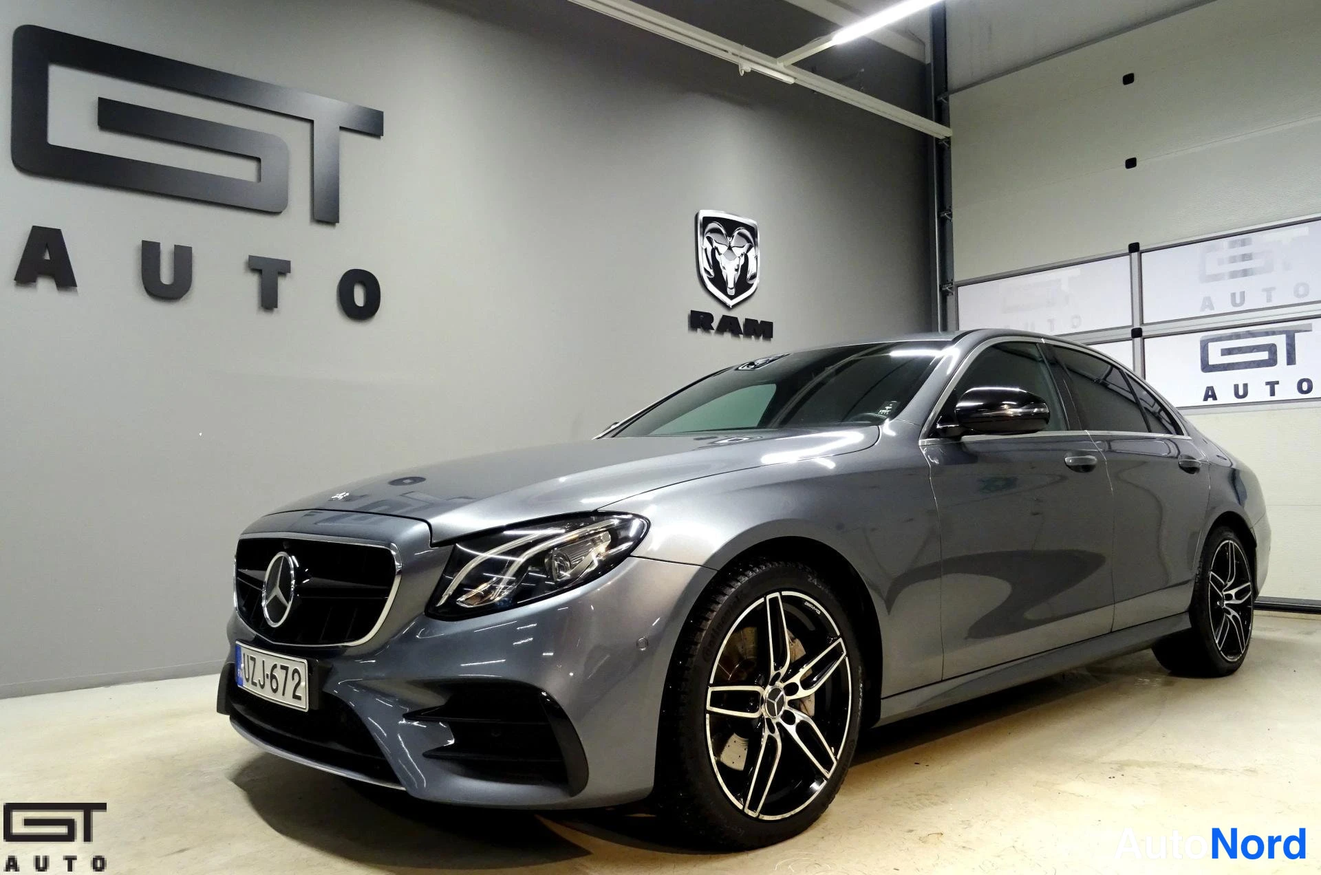 Mercedes-Benz E 2016