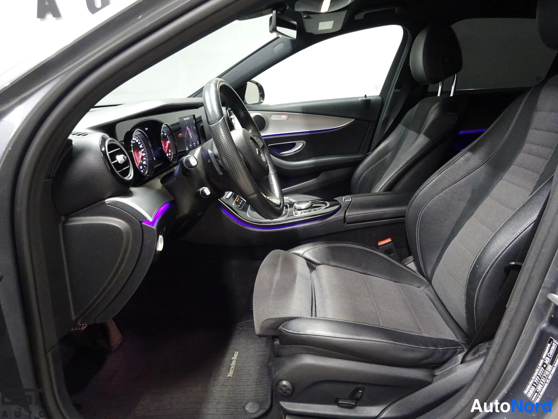 Harmaa Mercedes-Benz E 2016, etuistuimet, kuva 16