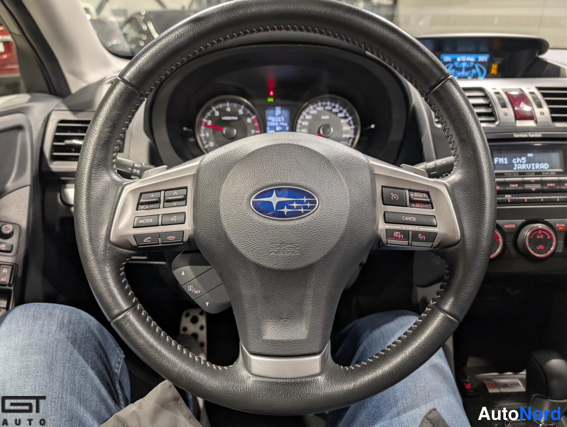 Harmaa Subaru Forester 2013, yksityiskohta, kuva 21